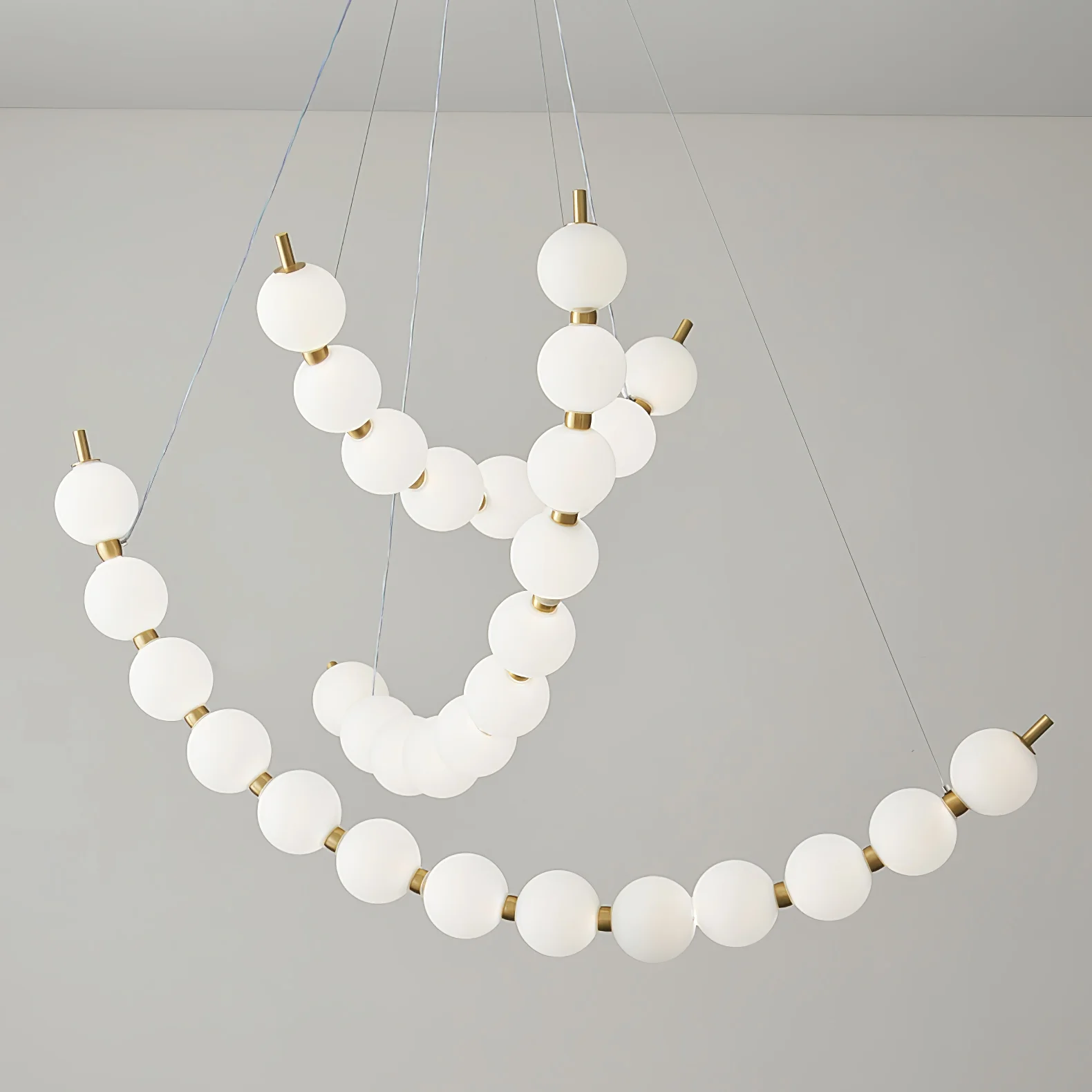 Acrylic Pearls Chandelier - Image 24