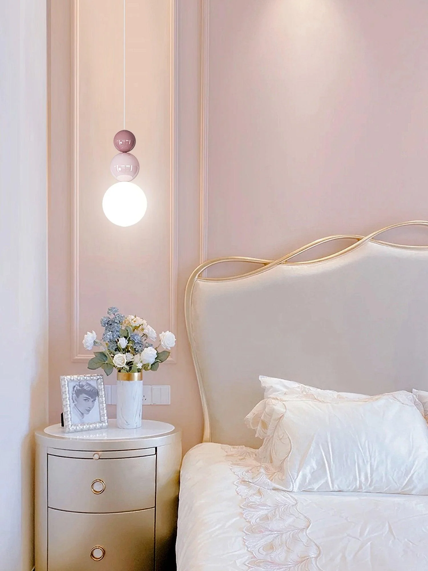 Acrylic Three Ball Pendant Lamp - Image 15