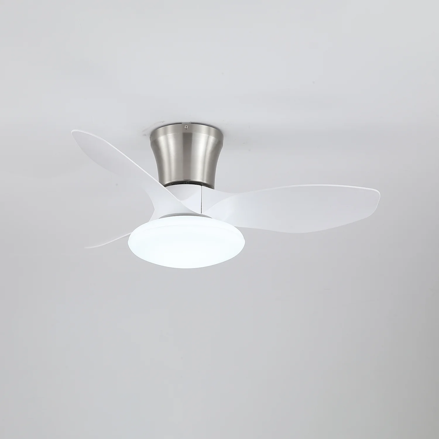 Aeris Curve Ceiling Fan Light - Image 17