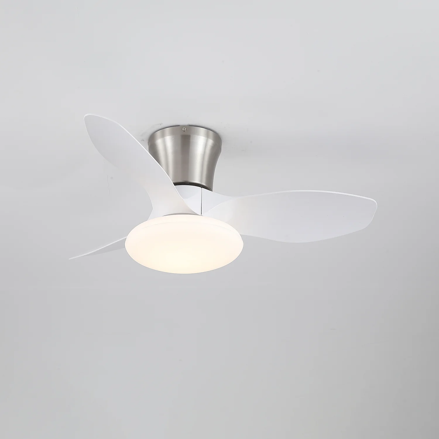 Aeris Curve Ceiling Fan Light - Image 20