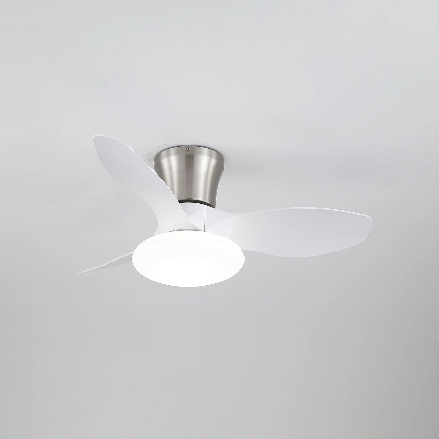 Aeris Curve Ceiling Fan Light - Image 21