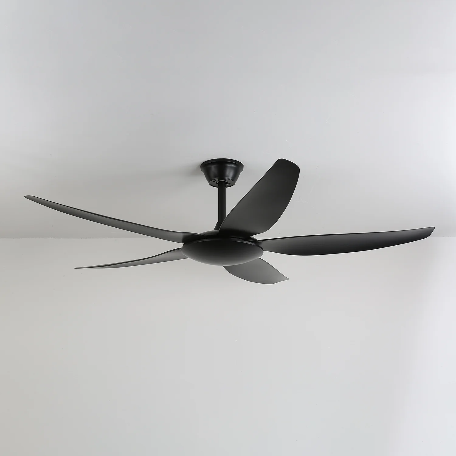 Aeron Noir Ceiling Fan - Image 6