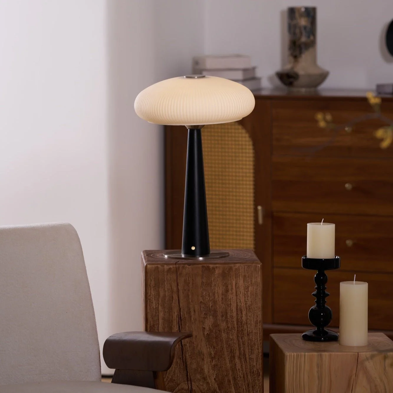 Aeruno Table Lamp - Image 10