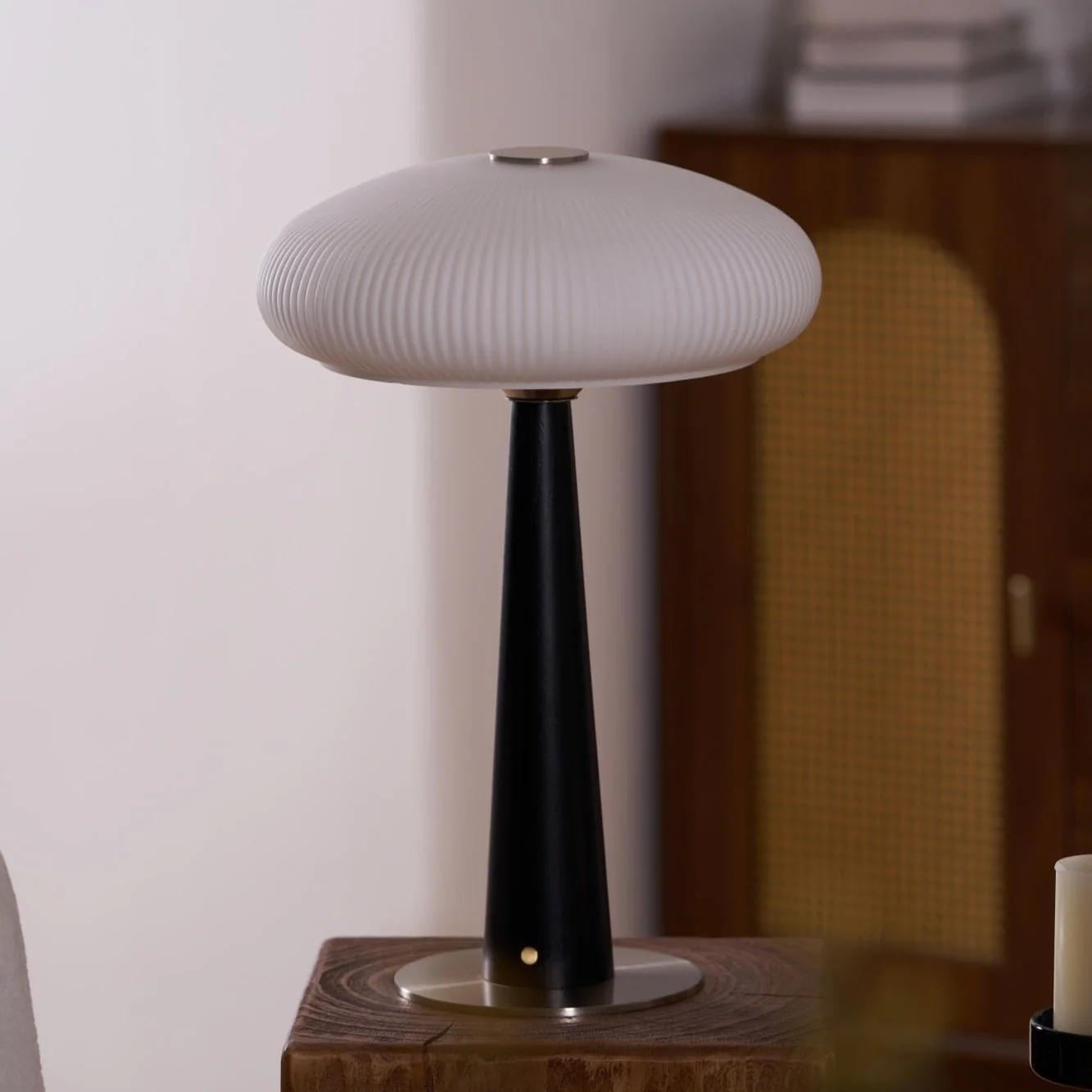 Aeruno Table Lamp - Image 13
