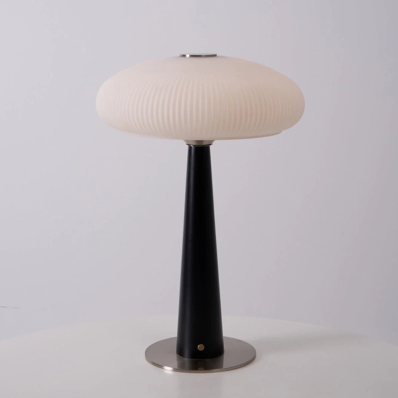 Aeruno Table Lamp - Image 14