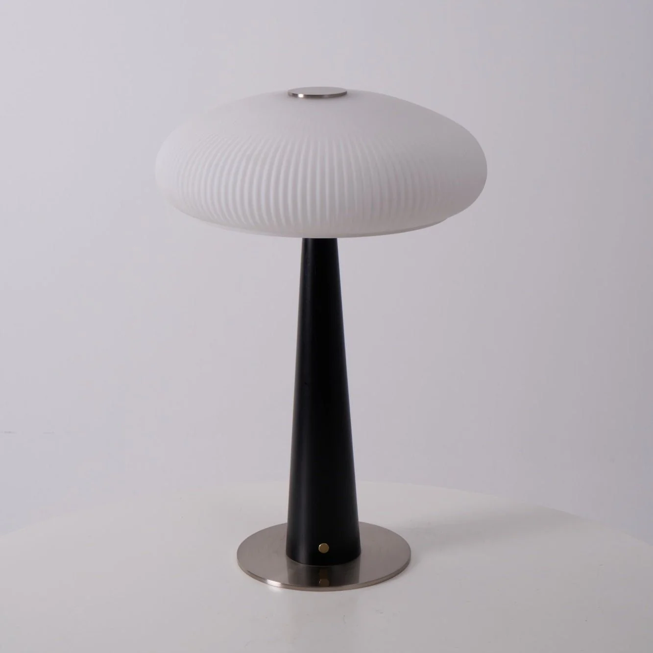 Aeruno Table Lamp - Image 15