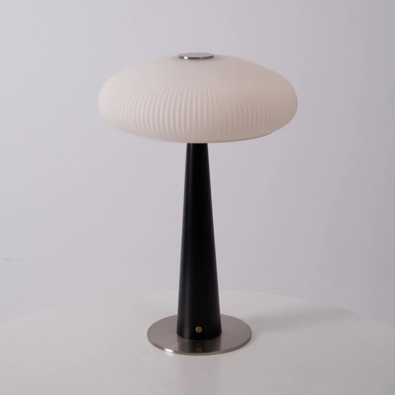 Aeruno Table Lamp - Image 16