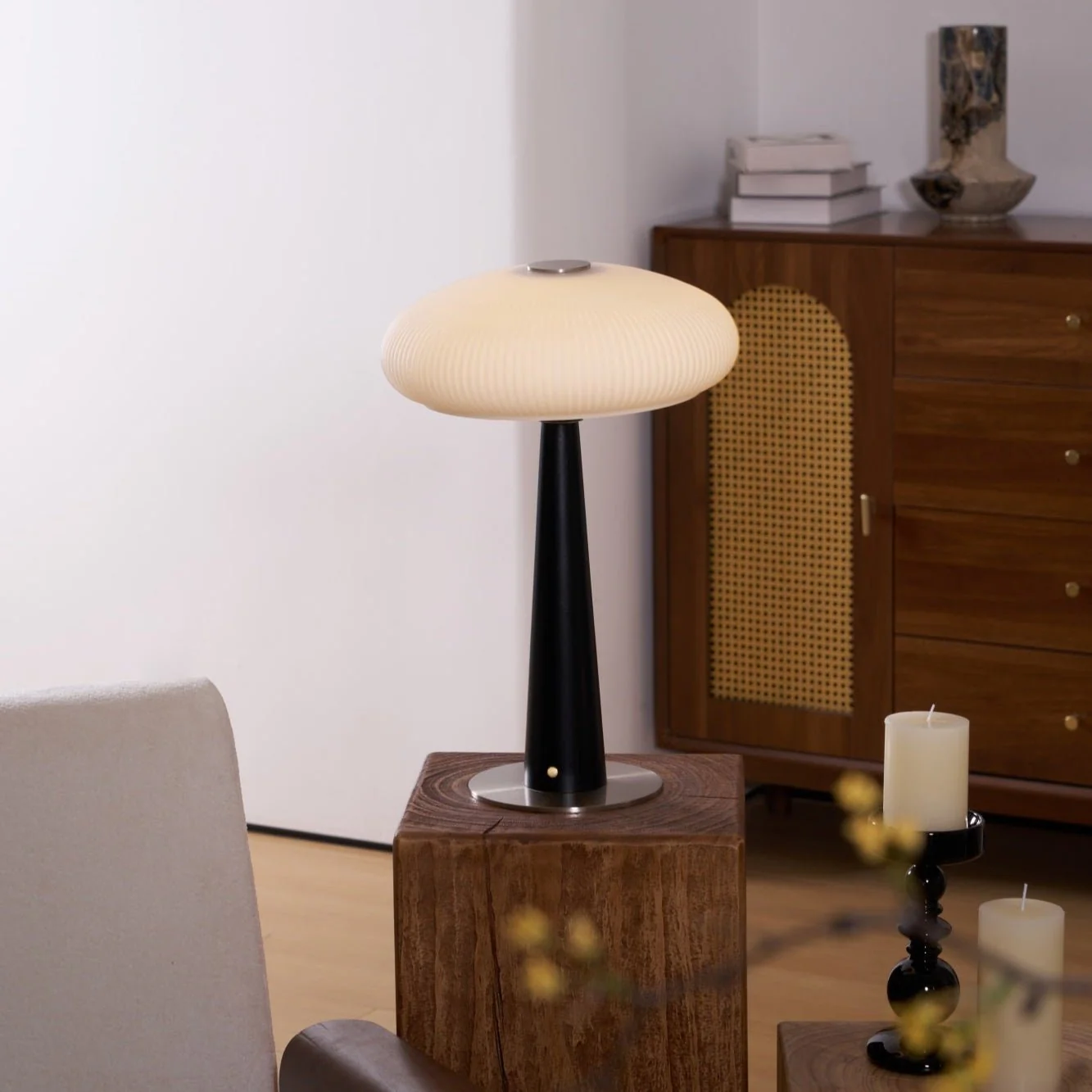 Aeruno Table Lamp - Image 17