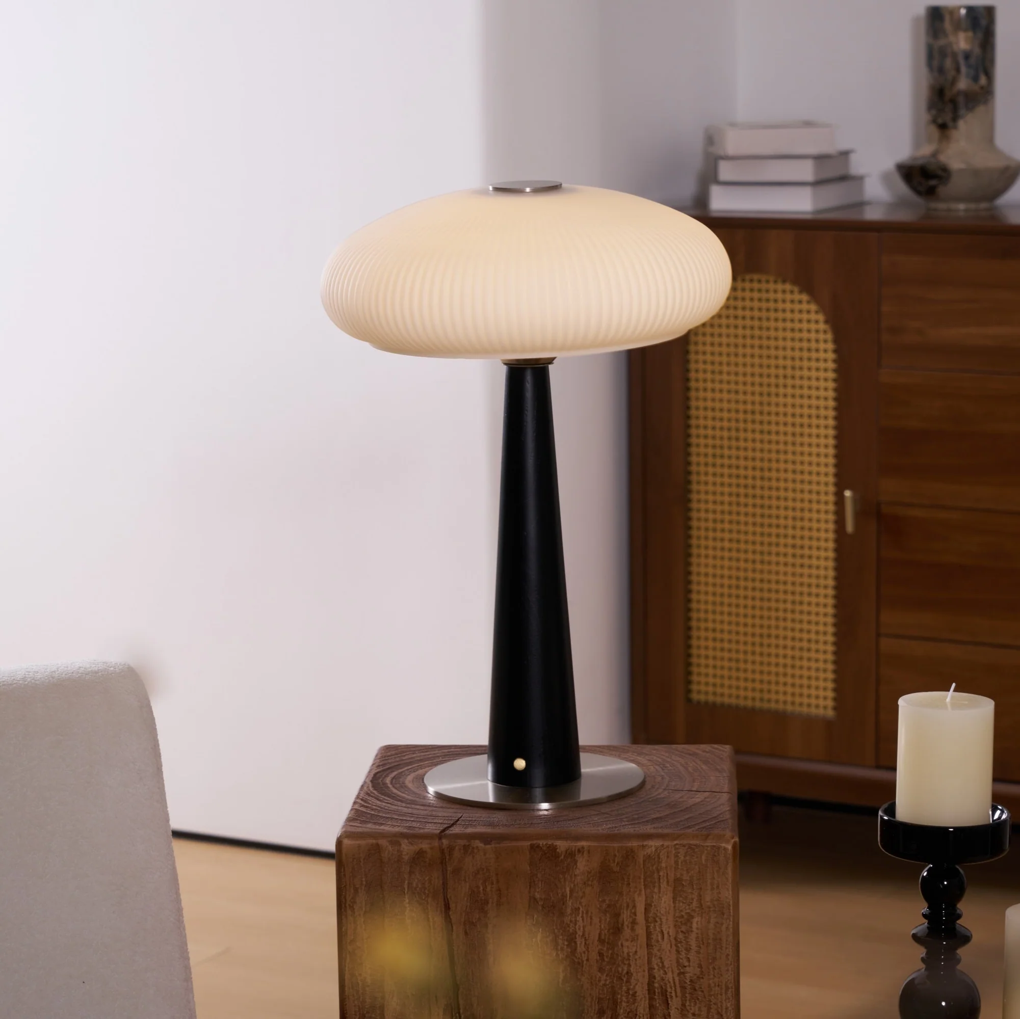 Aeruno Table Lamp - Image 19