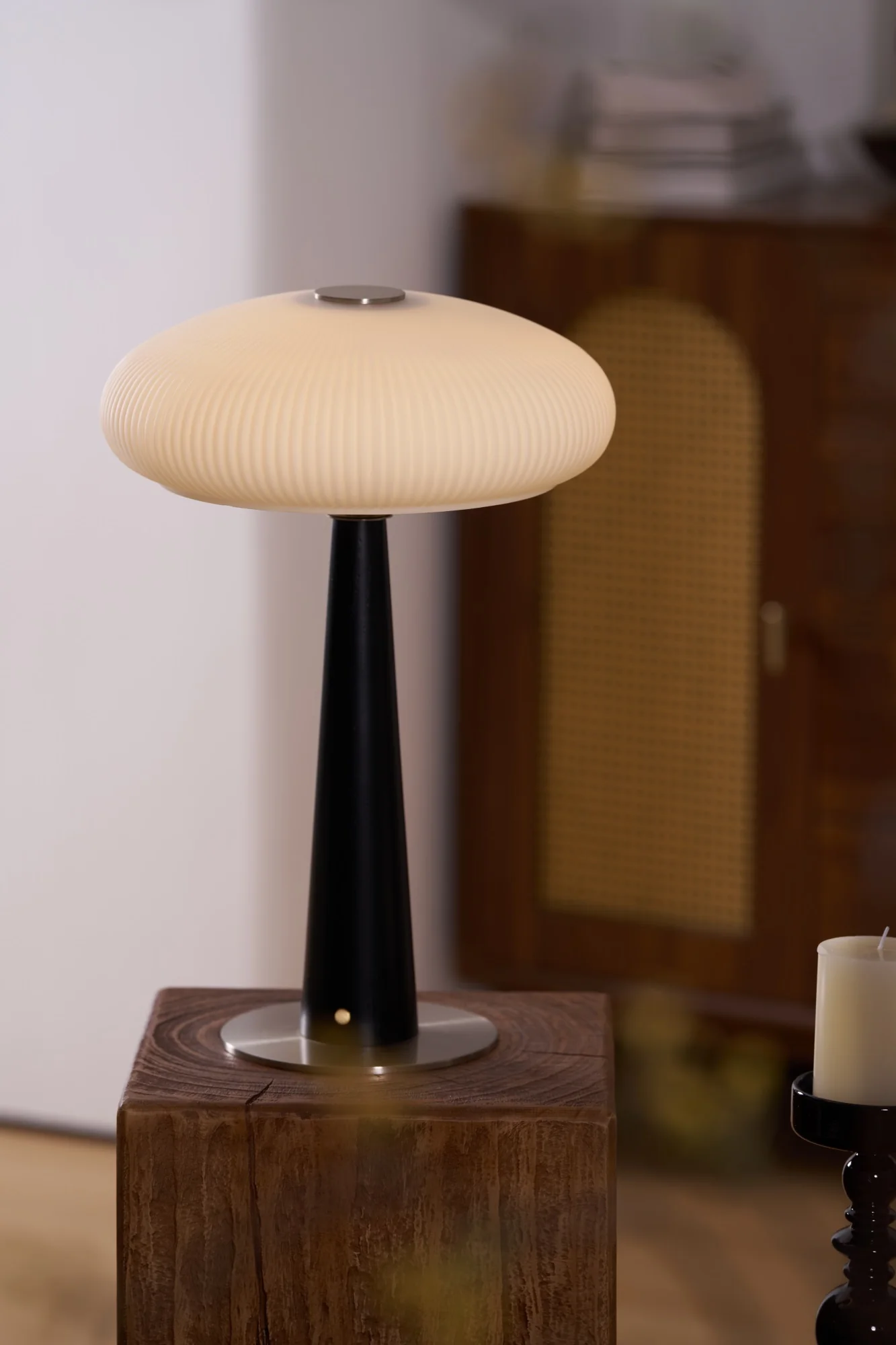 Aeruno Table Lamp - Image 20