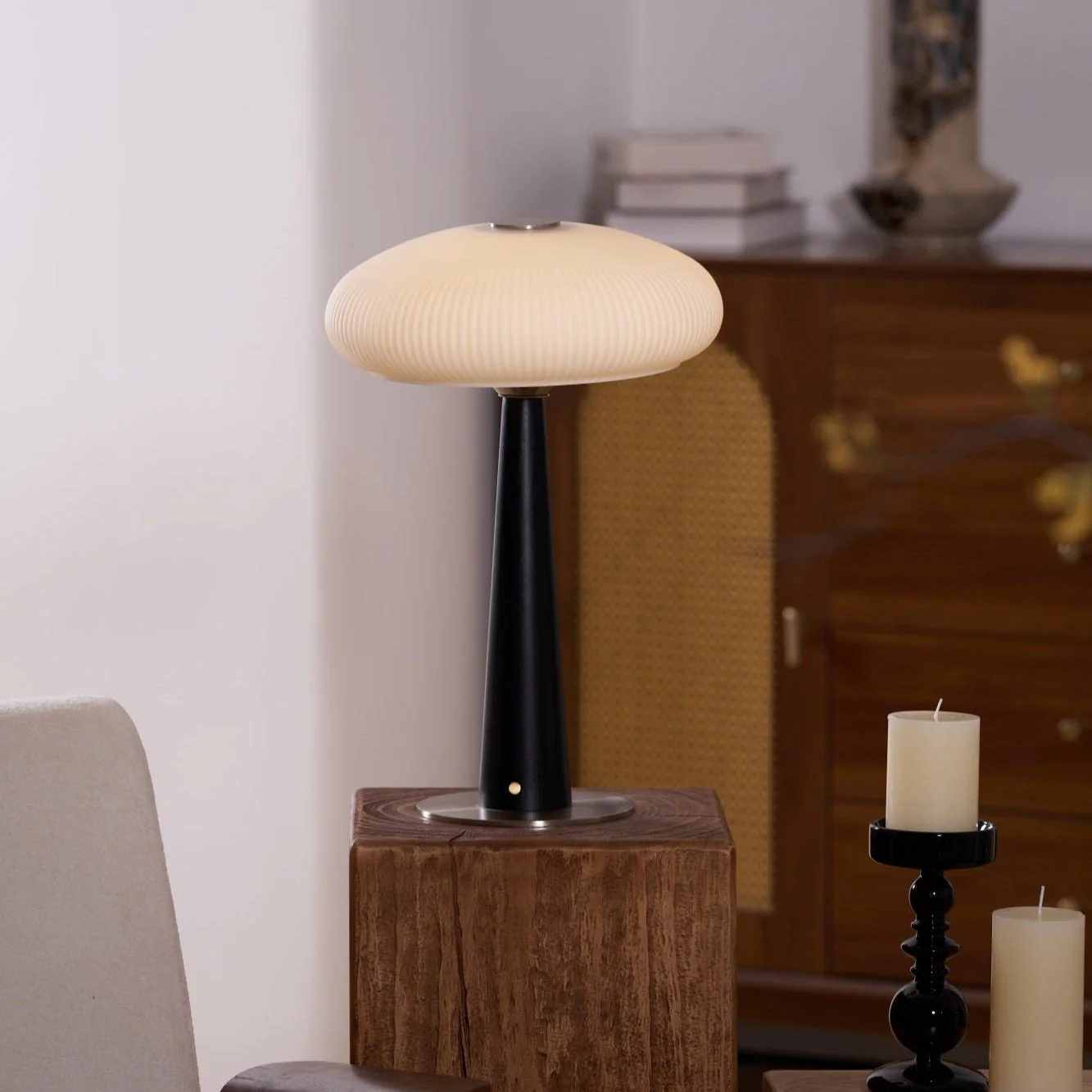 Aeruno Table Lamp - Image 5