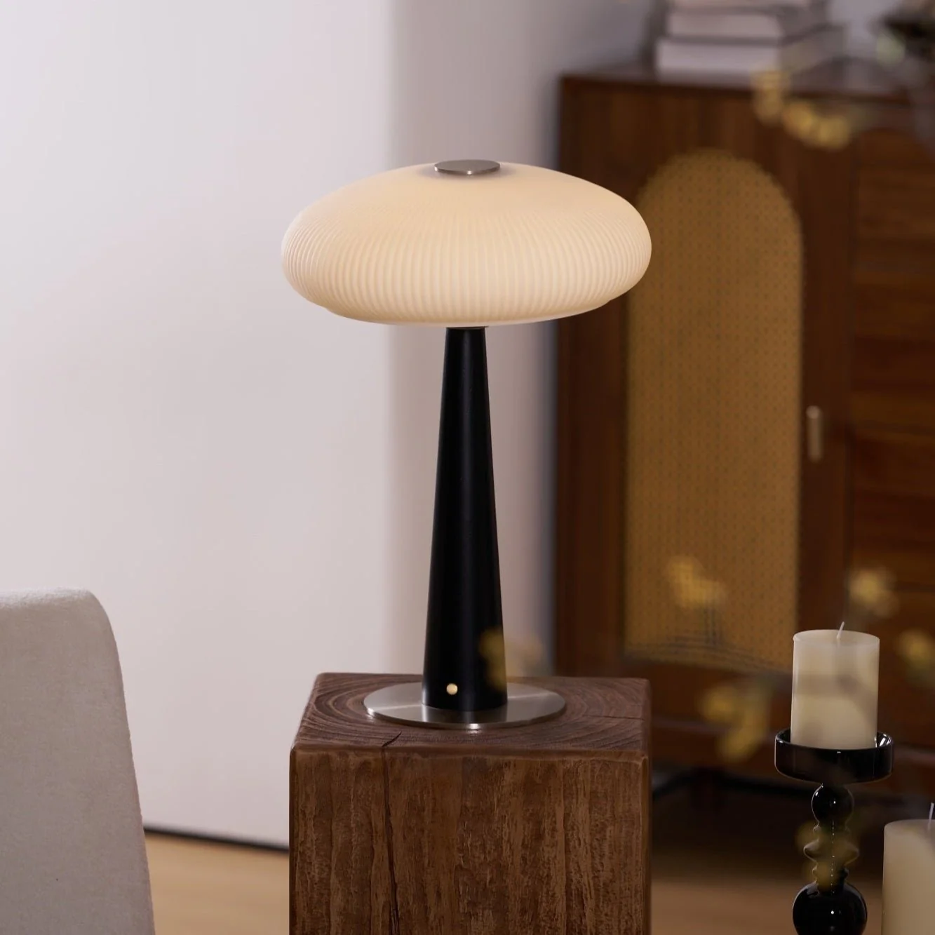 Aeruno Table Lamp - Image 6