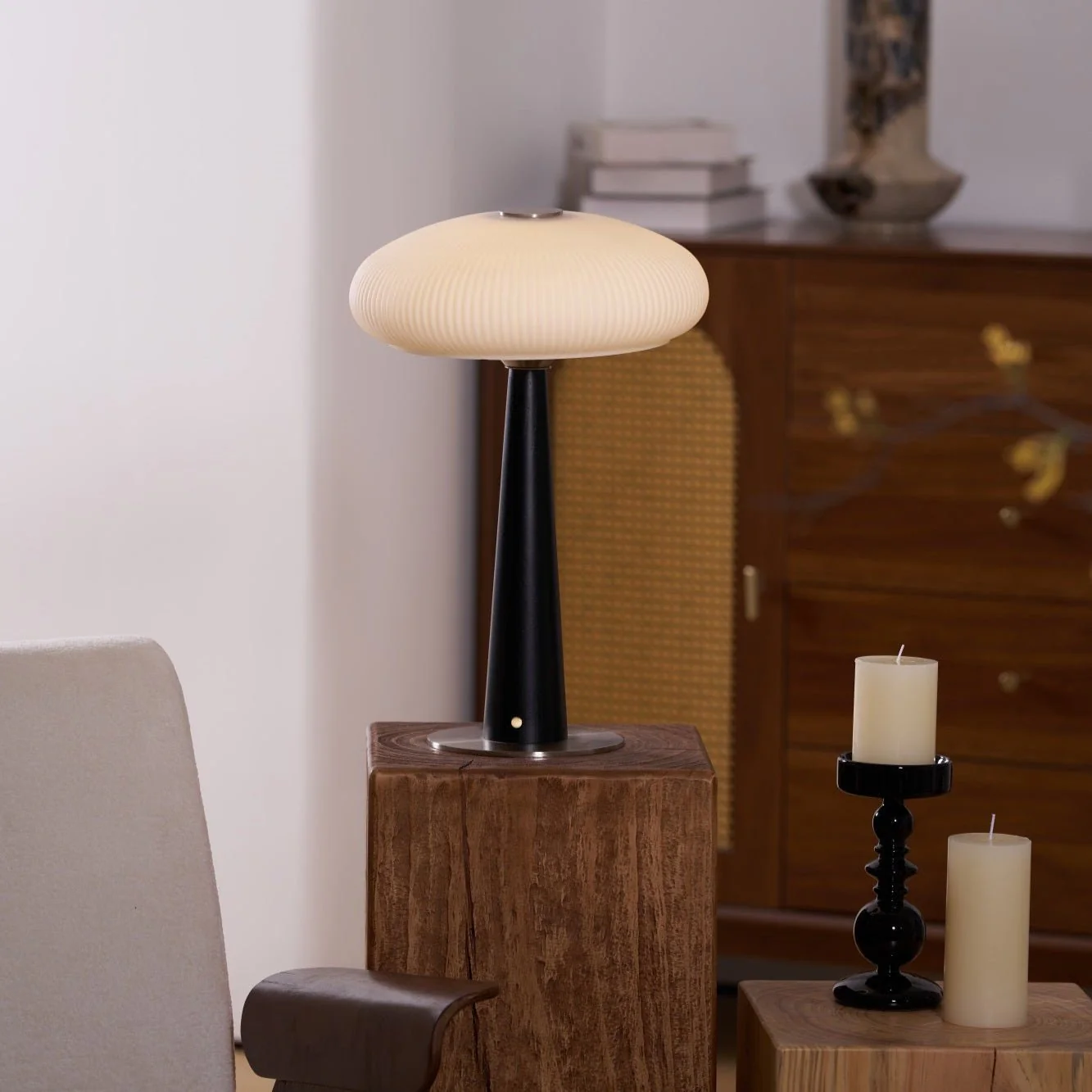 Aeruno Table Lamp - Image 7