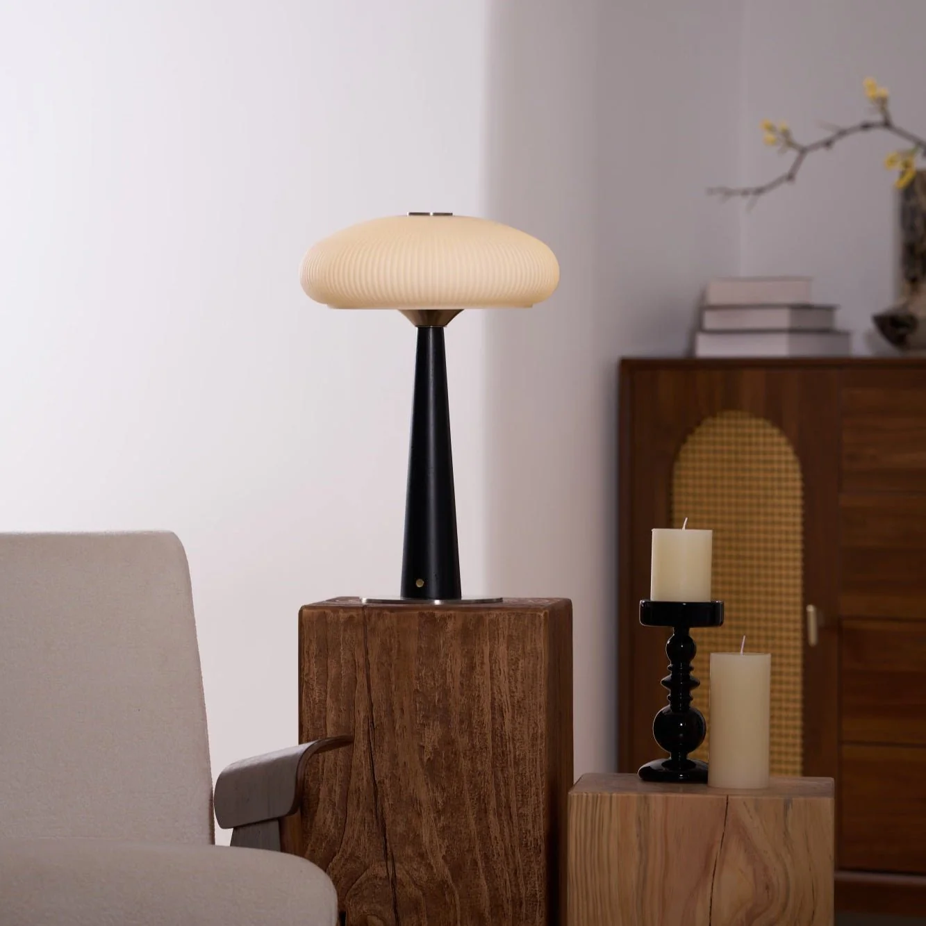 Aeruno Table Lamp - Image 9