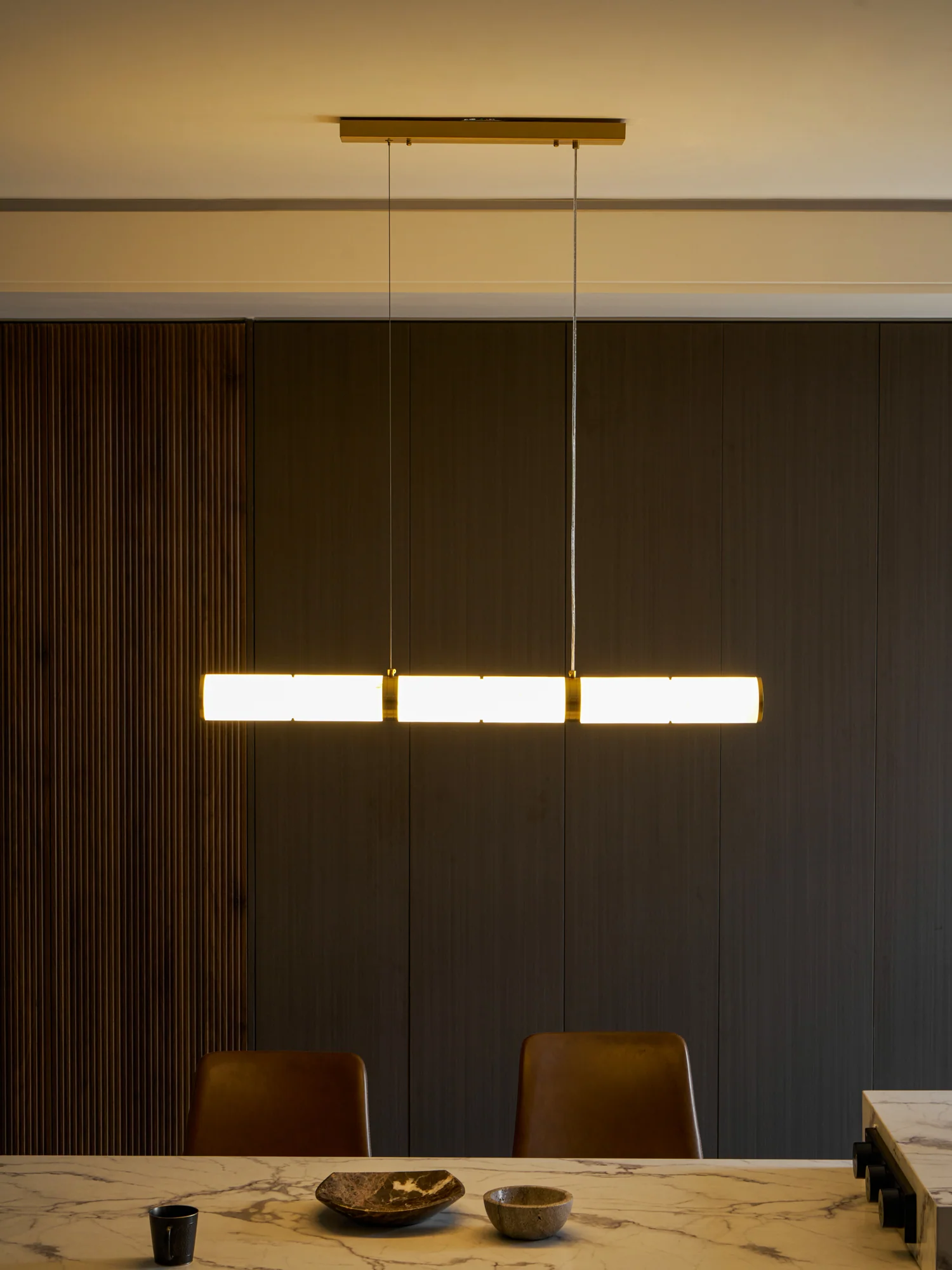 Alabaster Beam Pendant Light - Image 30