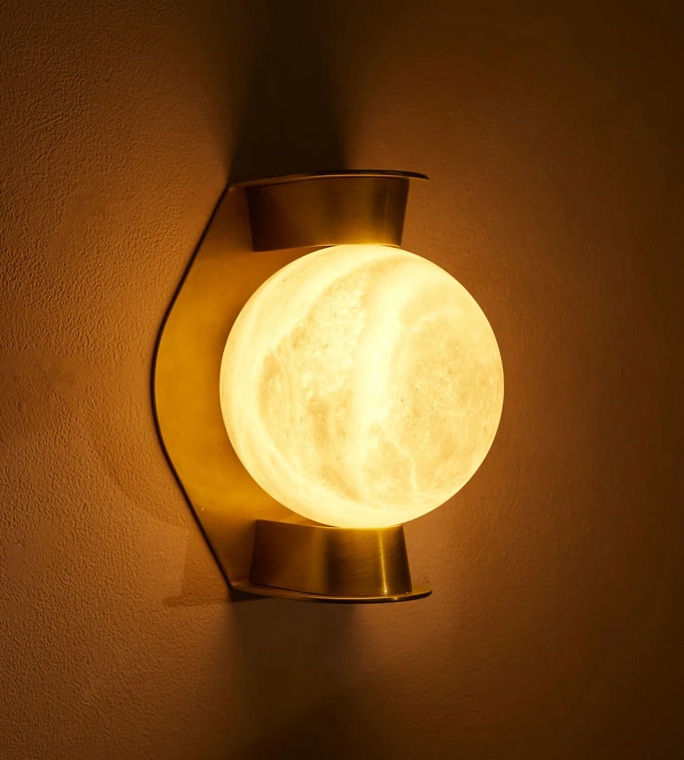 Alabaster Orb Alabaster Sconce - Image 4