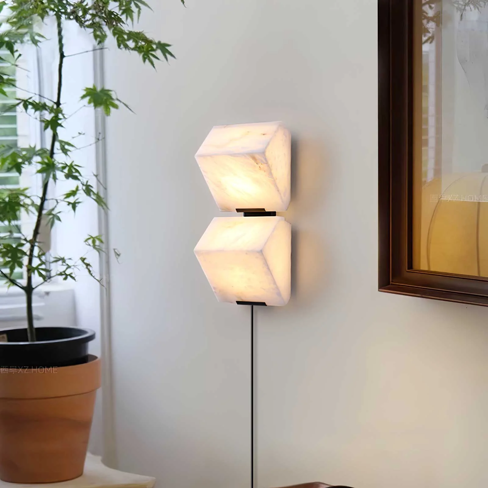 Alabaster Staircase Plug-in Wall Lamp - Image 4