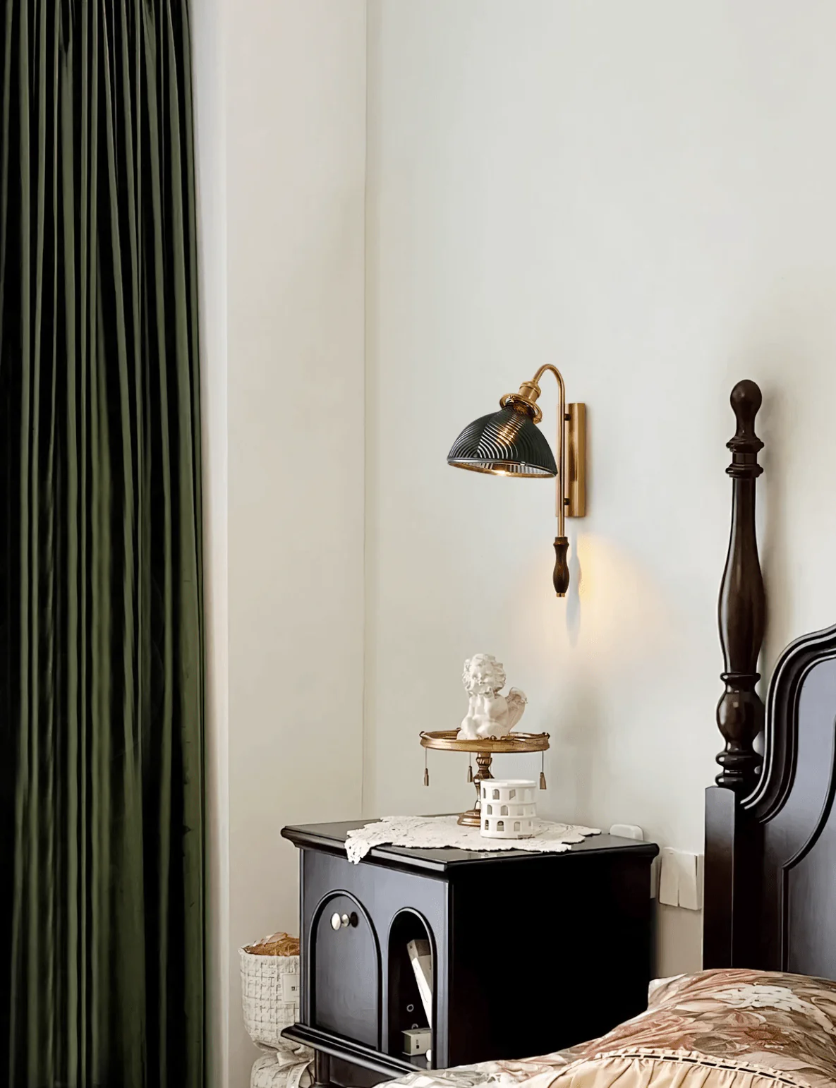 Alaric Wall Lamp - Image 12