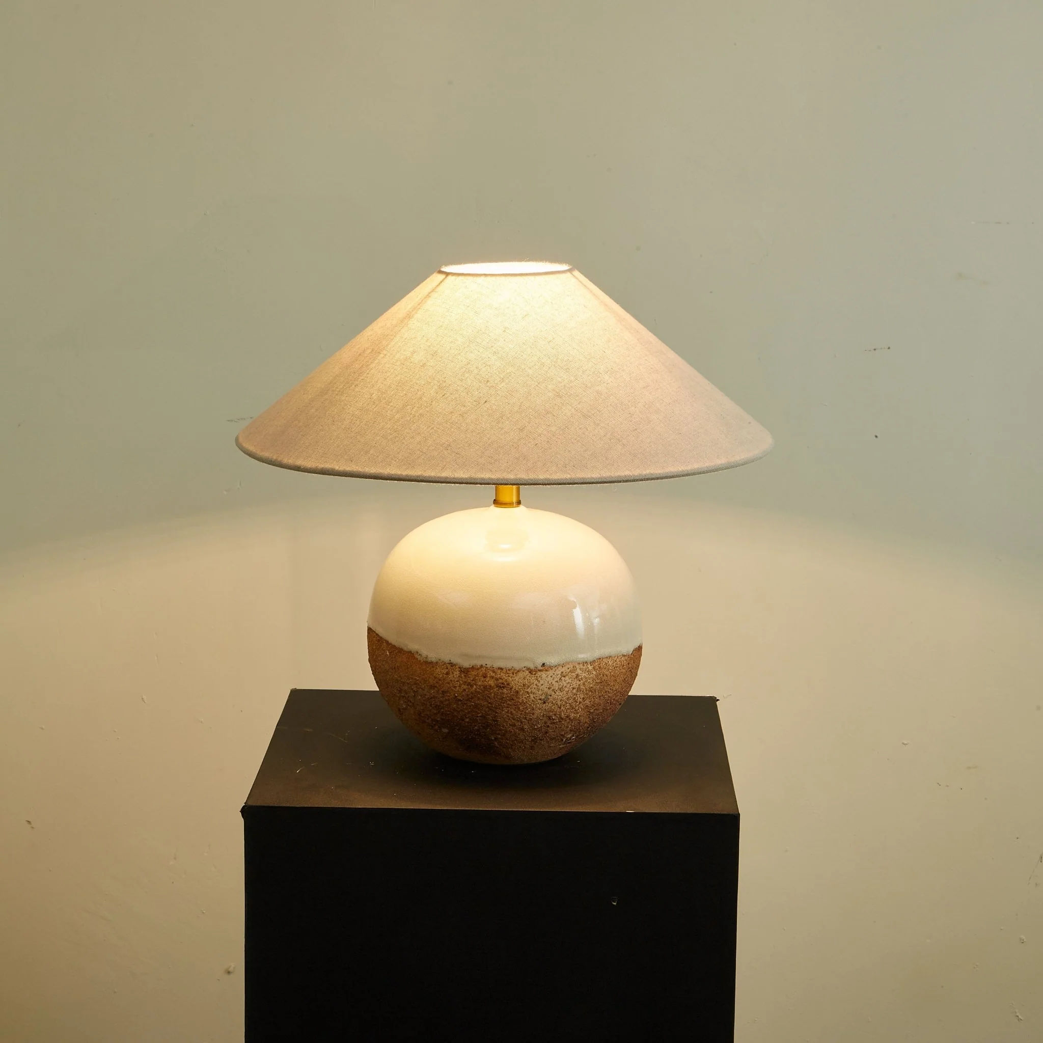 Alba Terra Table Lamp - Image 10