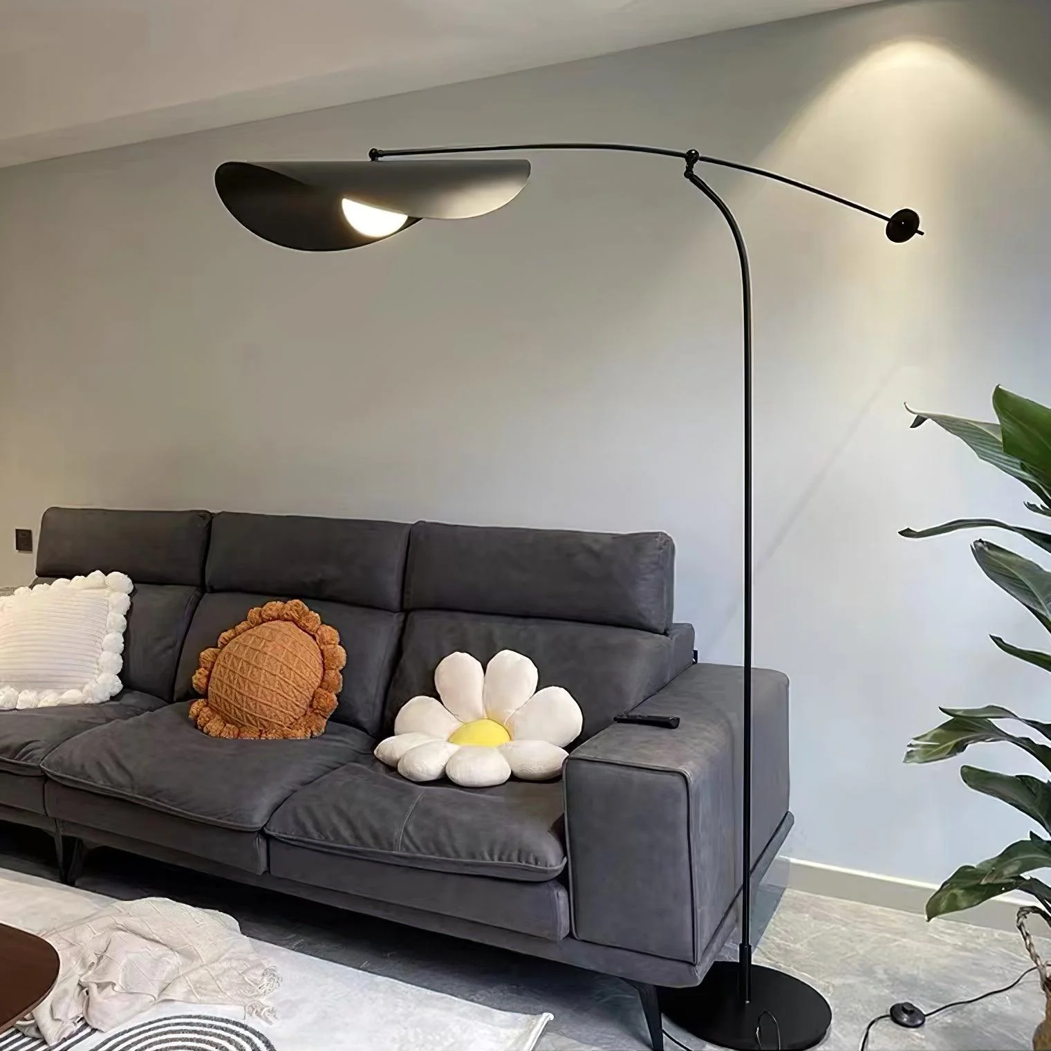 Alonso Floor Lamp - Image 7