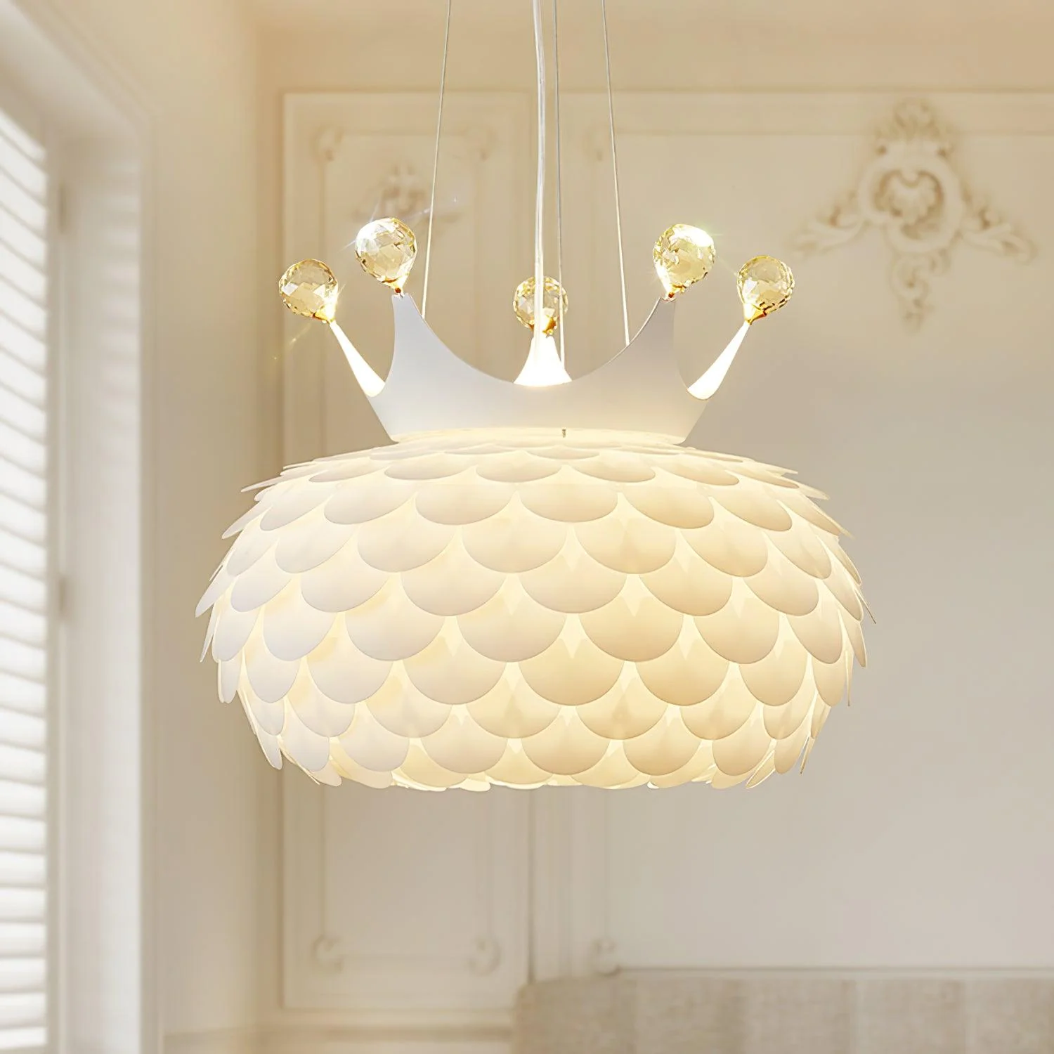 Aluvia Crown Pendant Lamp - Image 24
