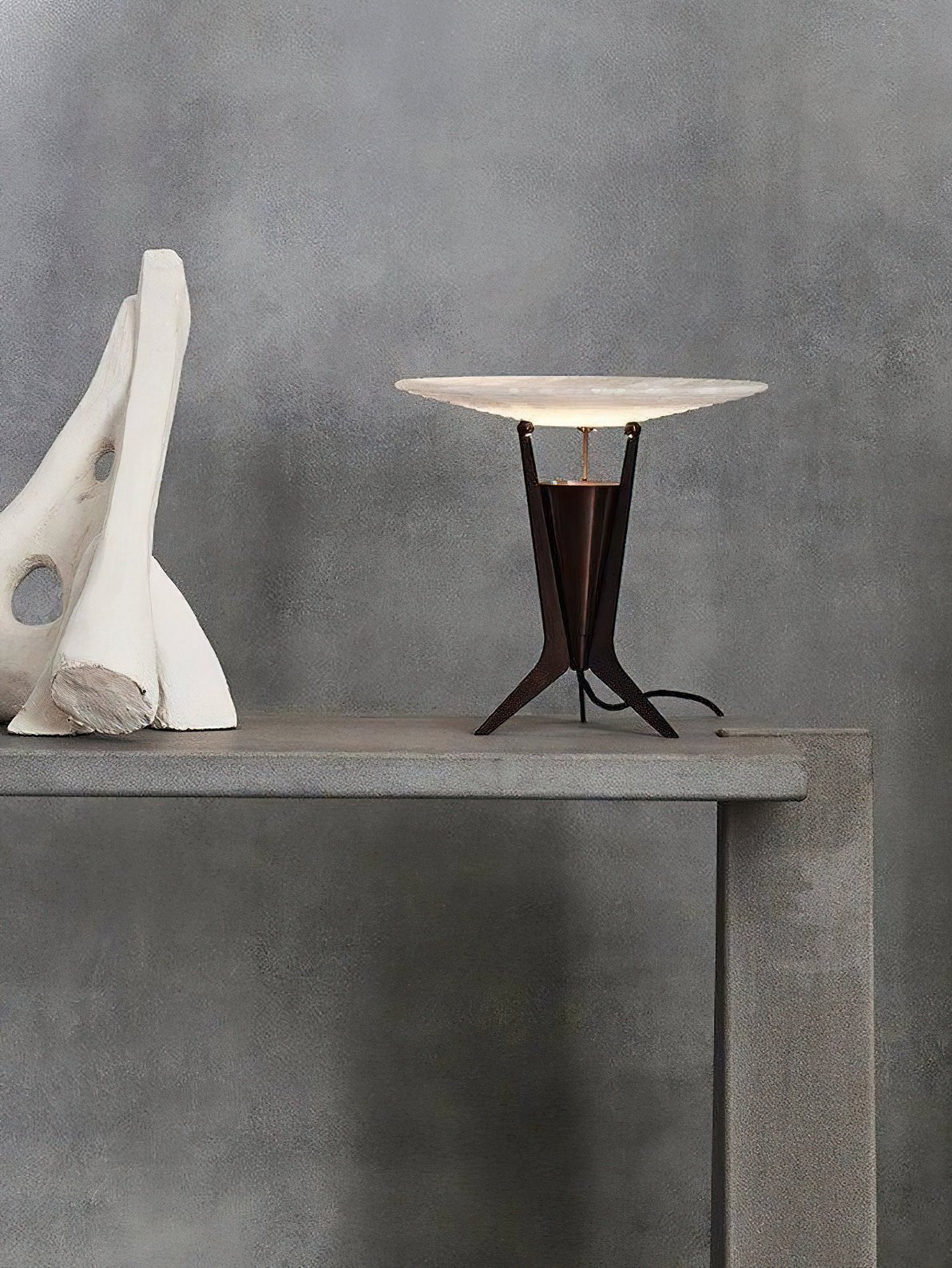 Aragon Alabaster Table Lamp - Image 7