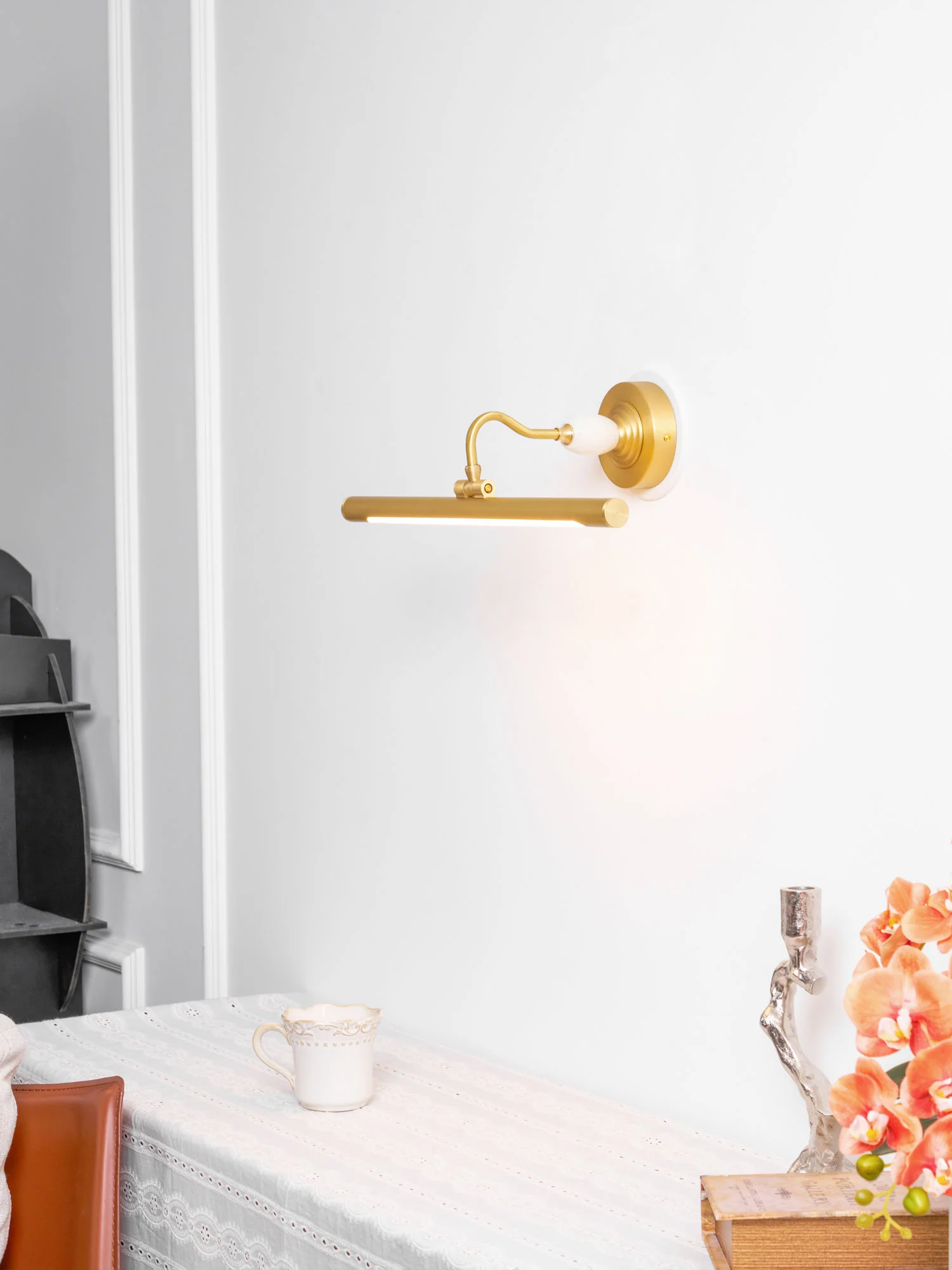 Archer Art Linear Wall Light - Image 13
