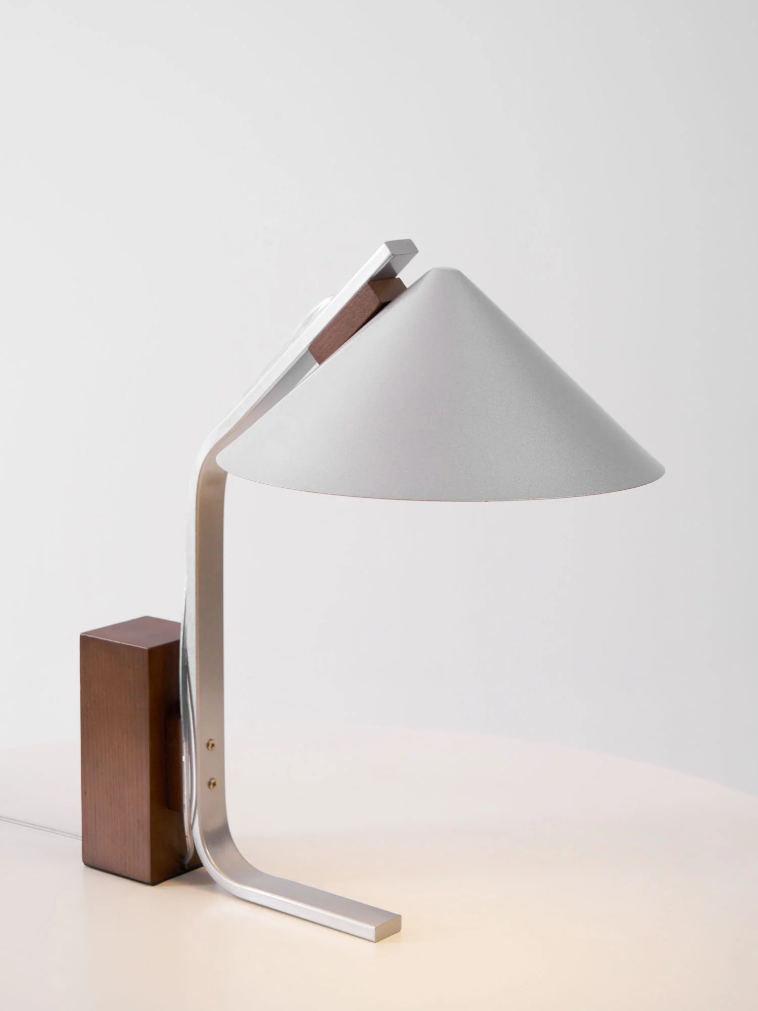Arclune Desk Lamp - Image 11