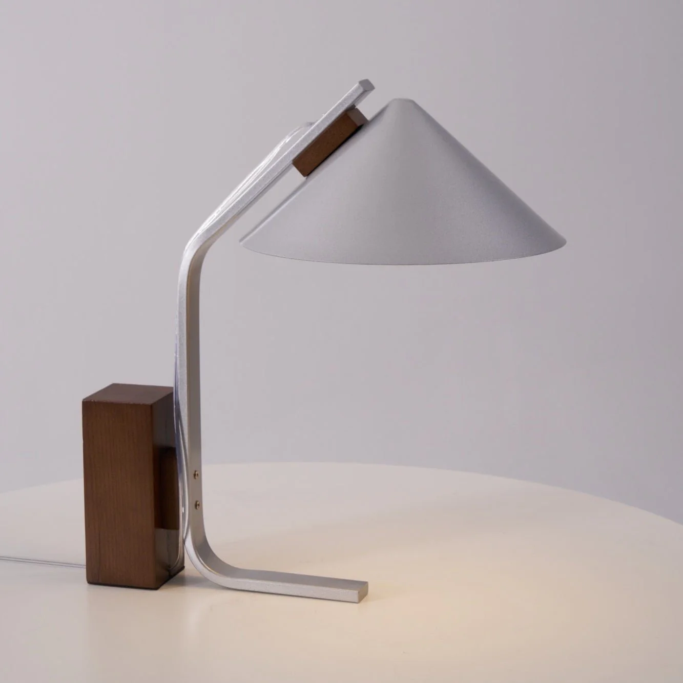 Arclune Desk Lamp - Image 39