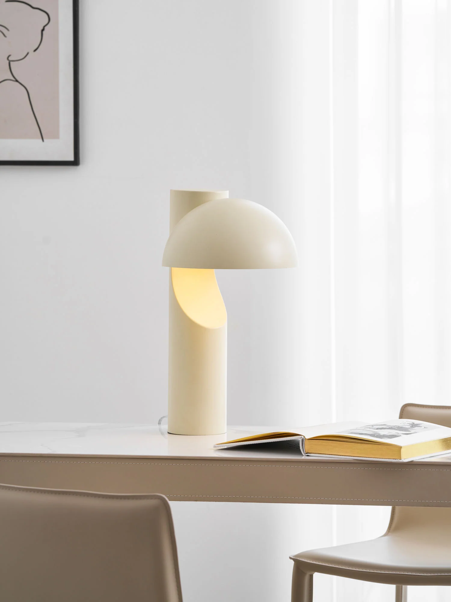 Arcora Minimalist Table Lamp - Image 21