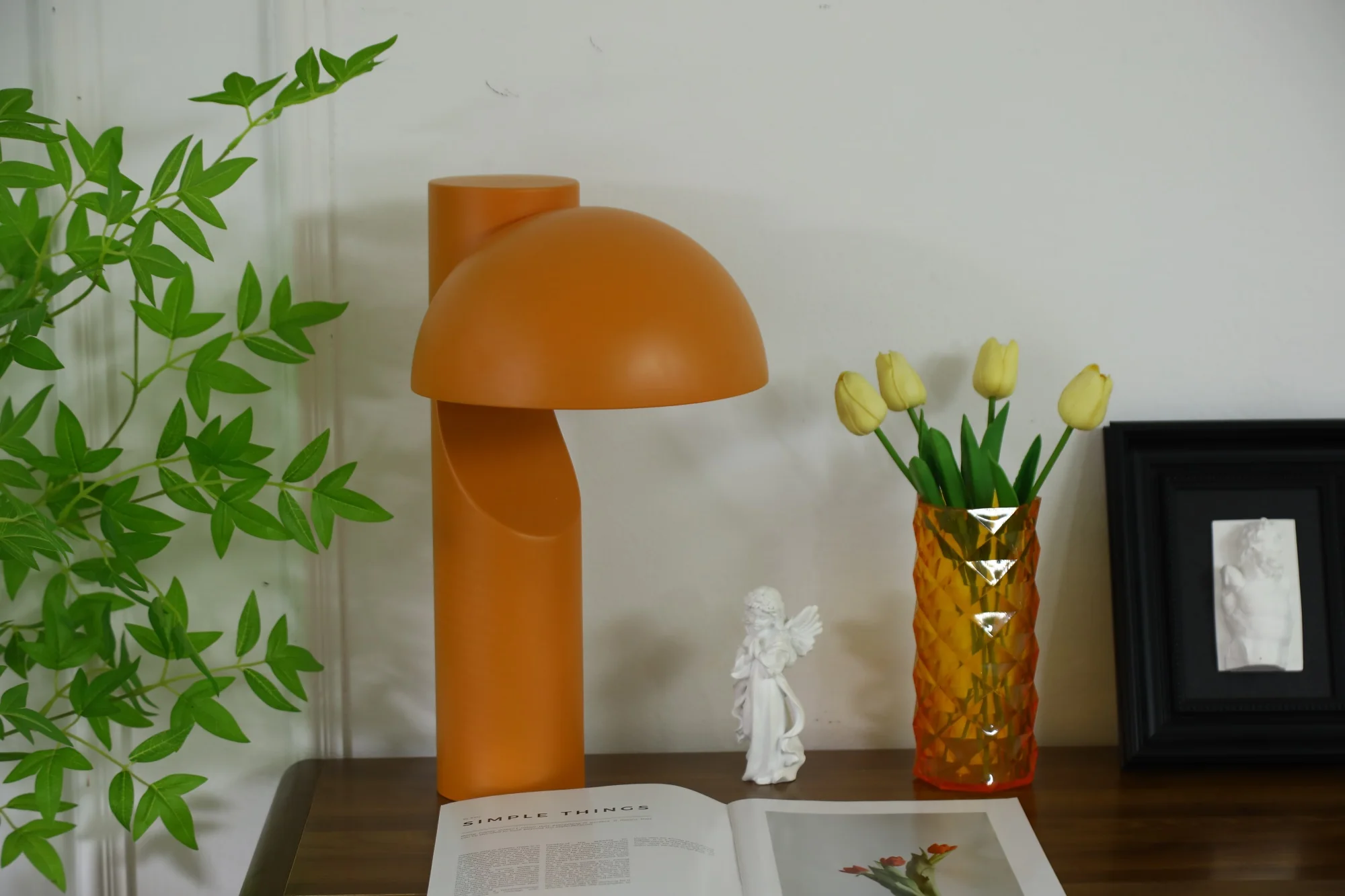 Arcora Minimalist Table Lamp - Image 9