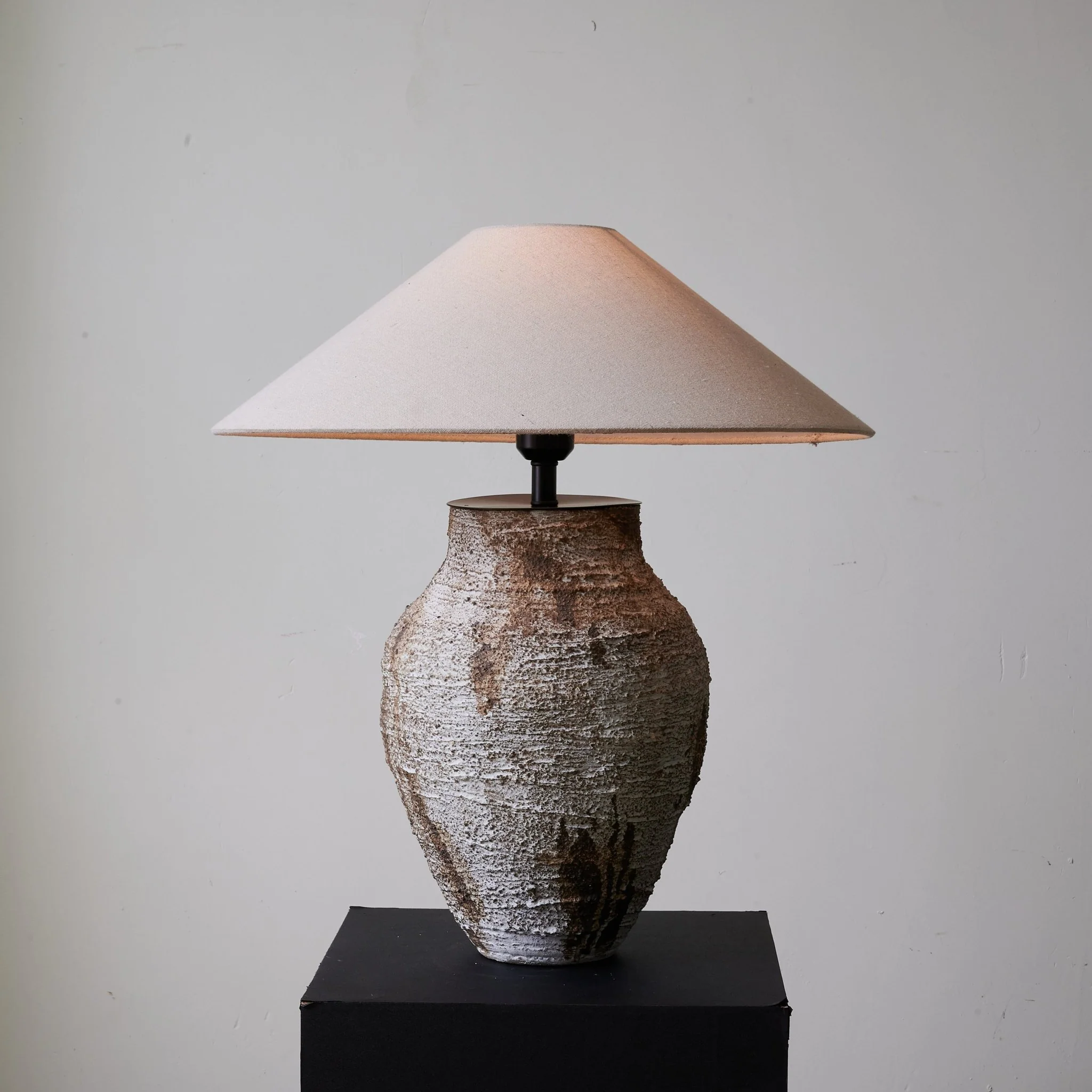 Arden Textured Clay Table Lamp - Image 8