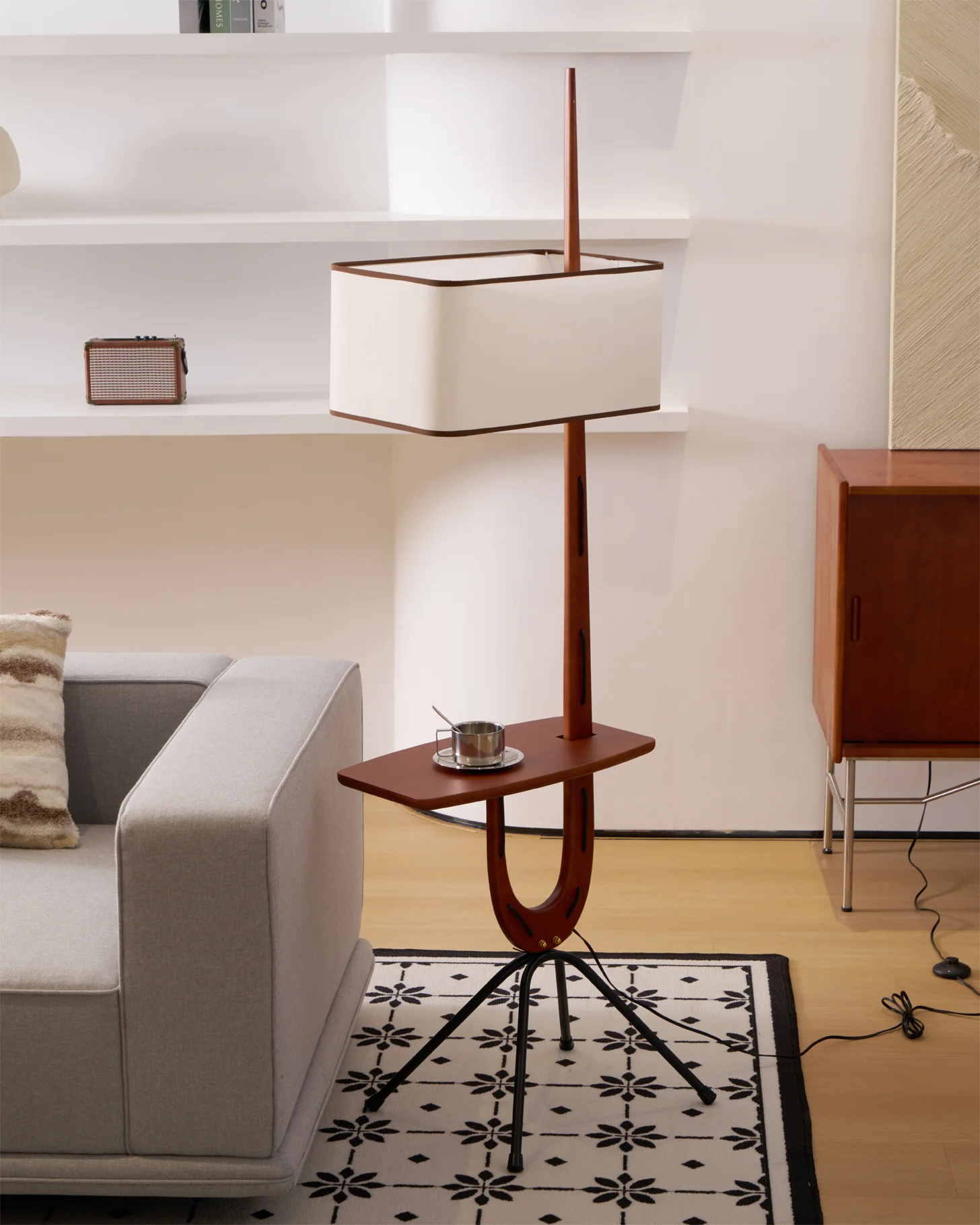 Ardent Arch Floor Lamp - Image 3
