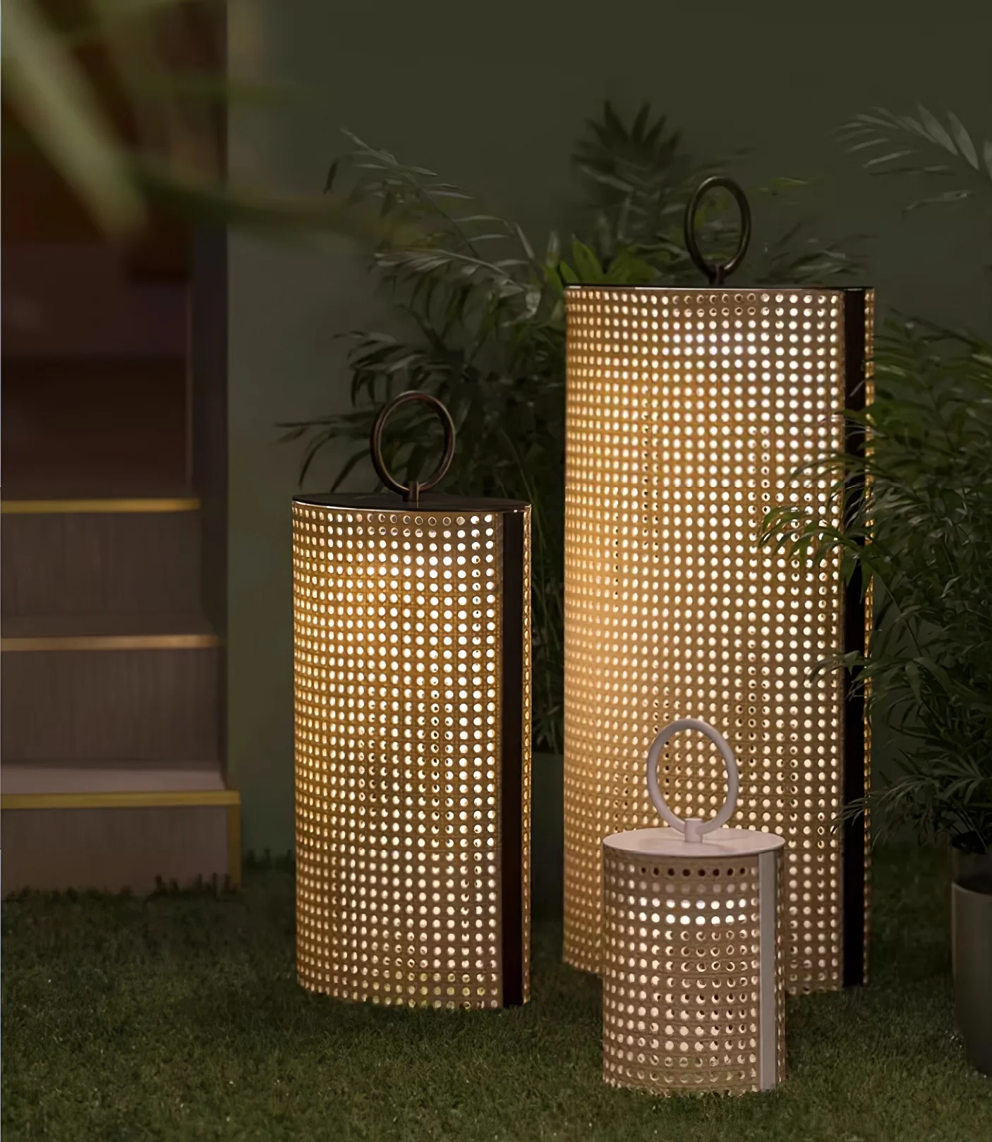 Arlette Solar Outdoor Lantern Lamp - Image 10