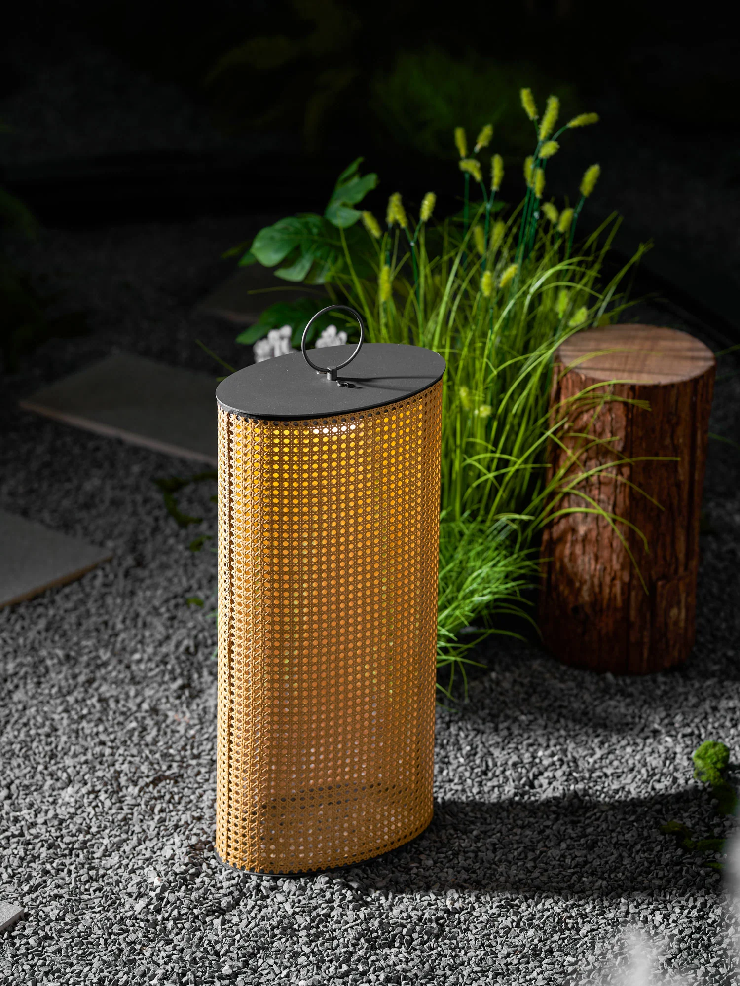 Arlette Solar Outdoor Lantern Lamp - Image 16