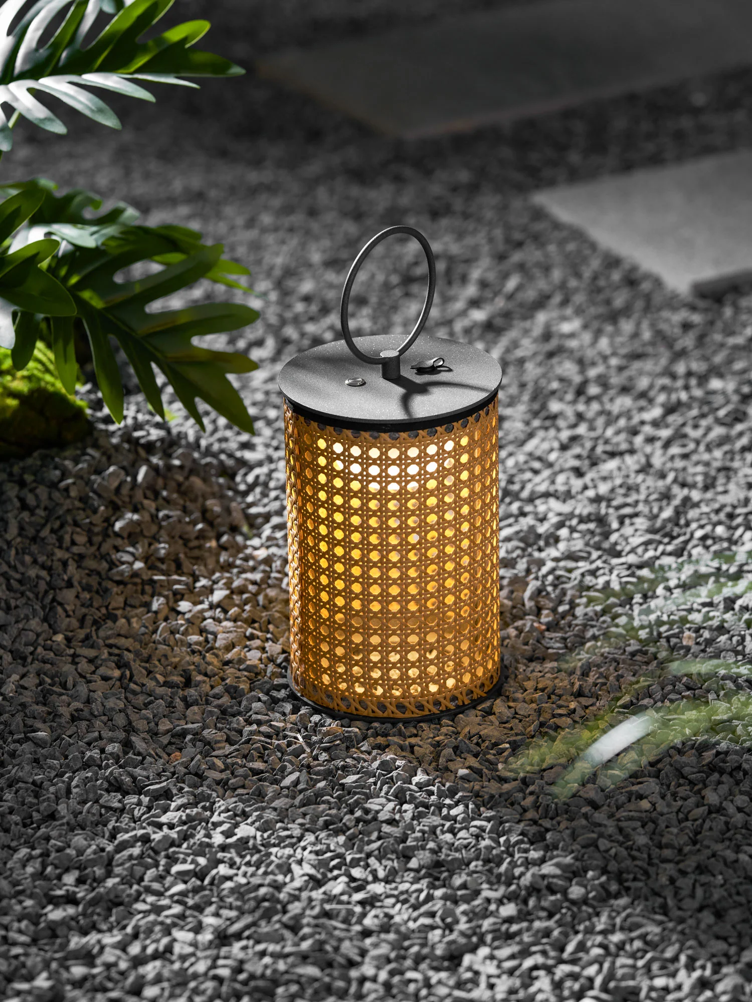Arlette Solar Outdoor Lantern Lamp - Image 37