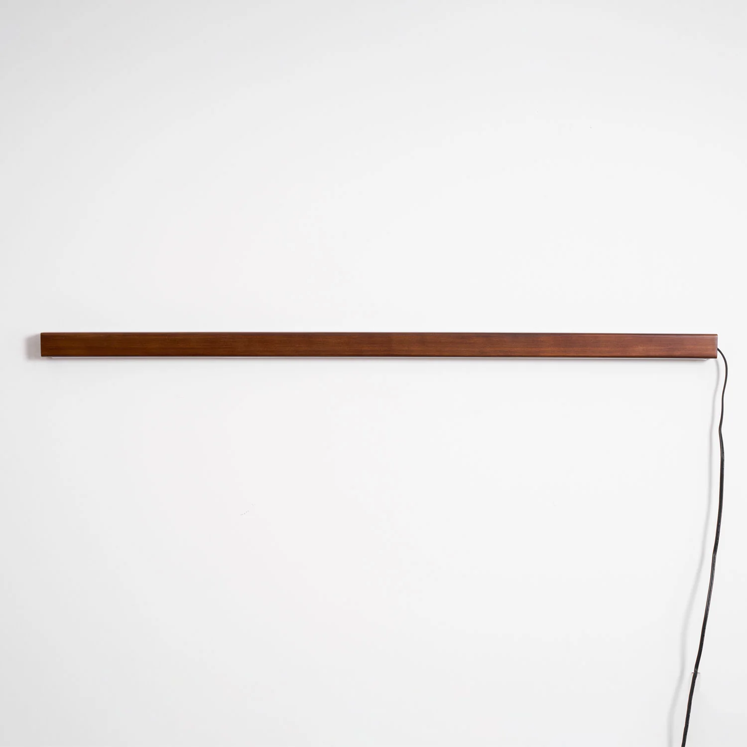 Arlo Linear Wood Plug-in Wall Light - Image 23