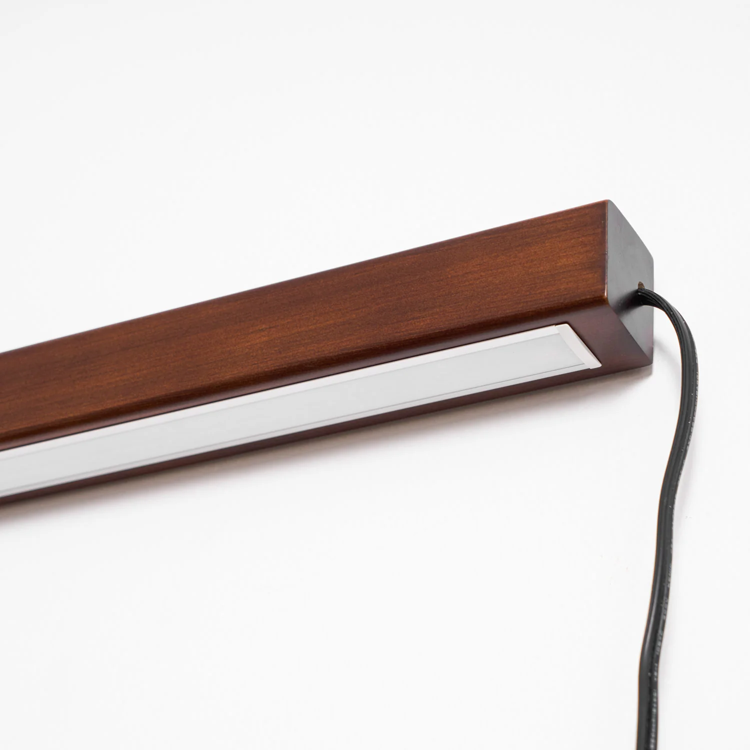 Arlo Linear Wood Plug-in Wall Light - Image 26