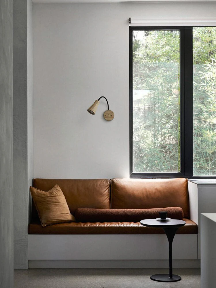 Arlo Wood Wall Light - Image 9