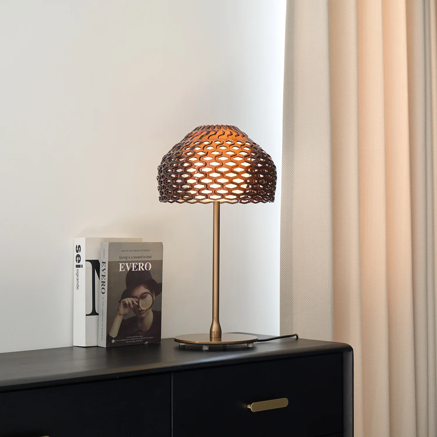 Armadillo Table Lamp - Image 4