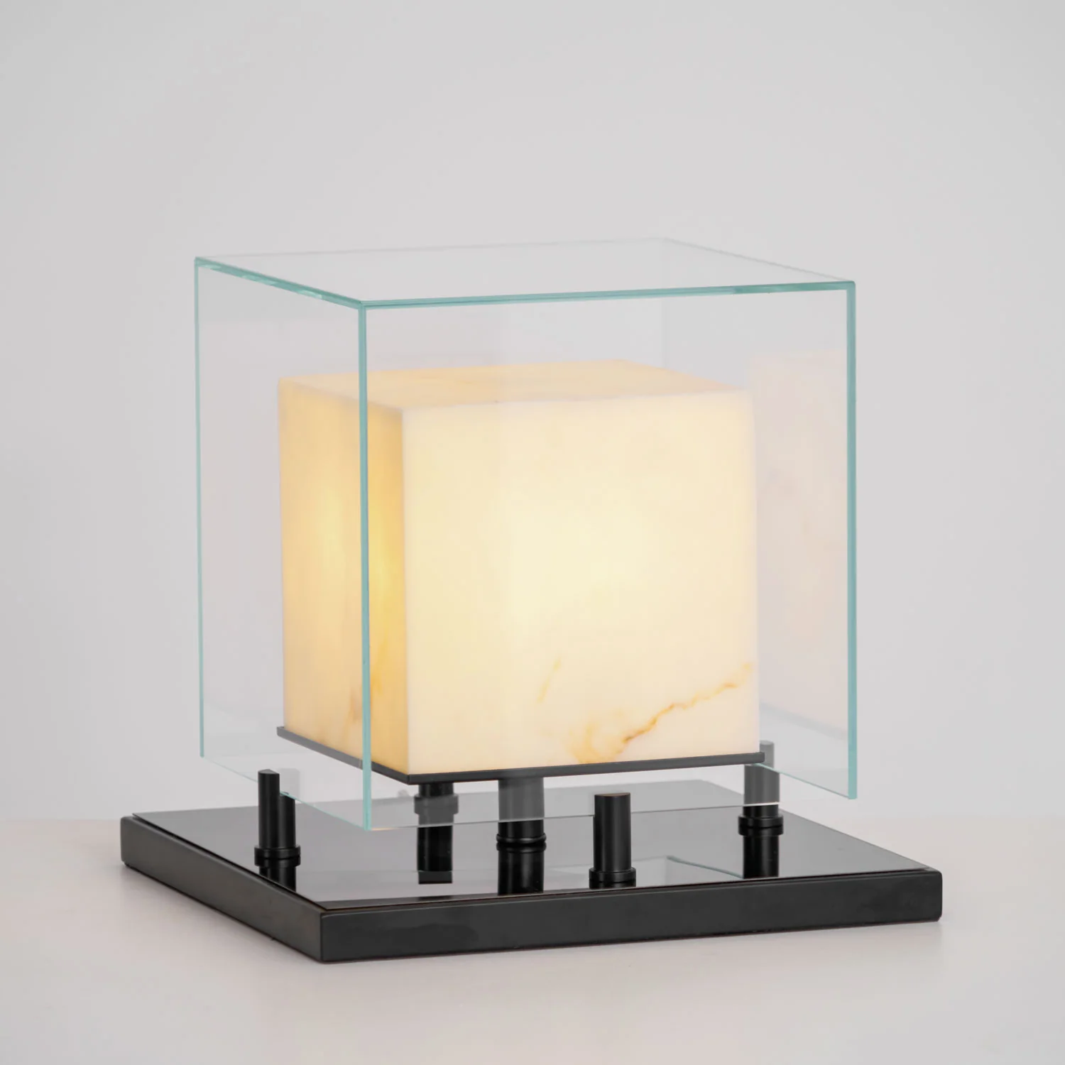 Arqra Alabaster Table Lamp - Image 15