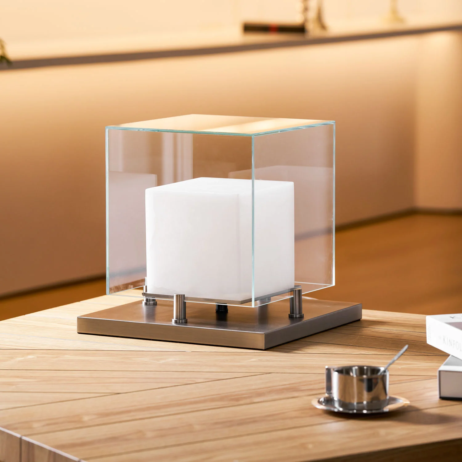 Arqra Alabaster Table Lamp - Image 2