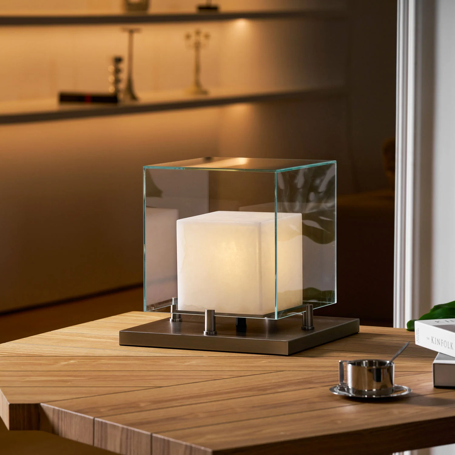 Arqra Alabaster Table Lamp - Image 5
