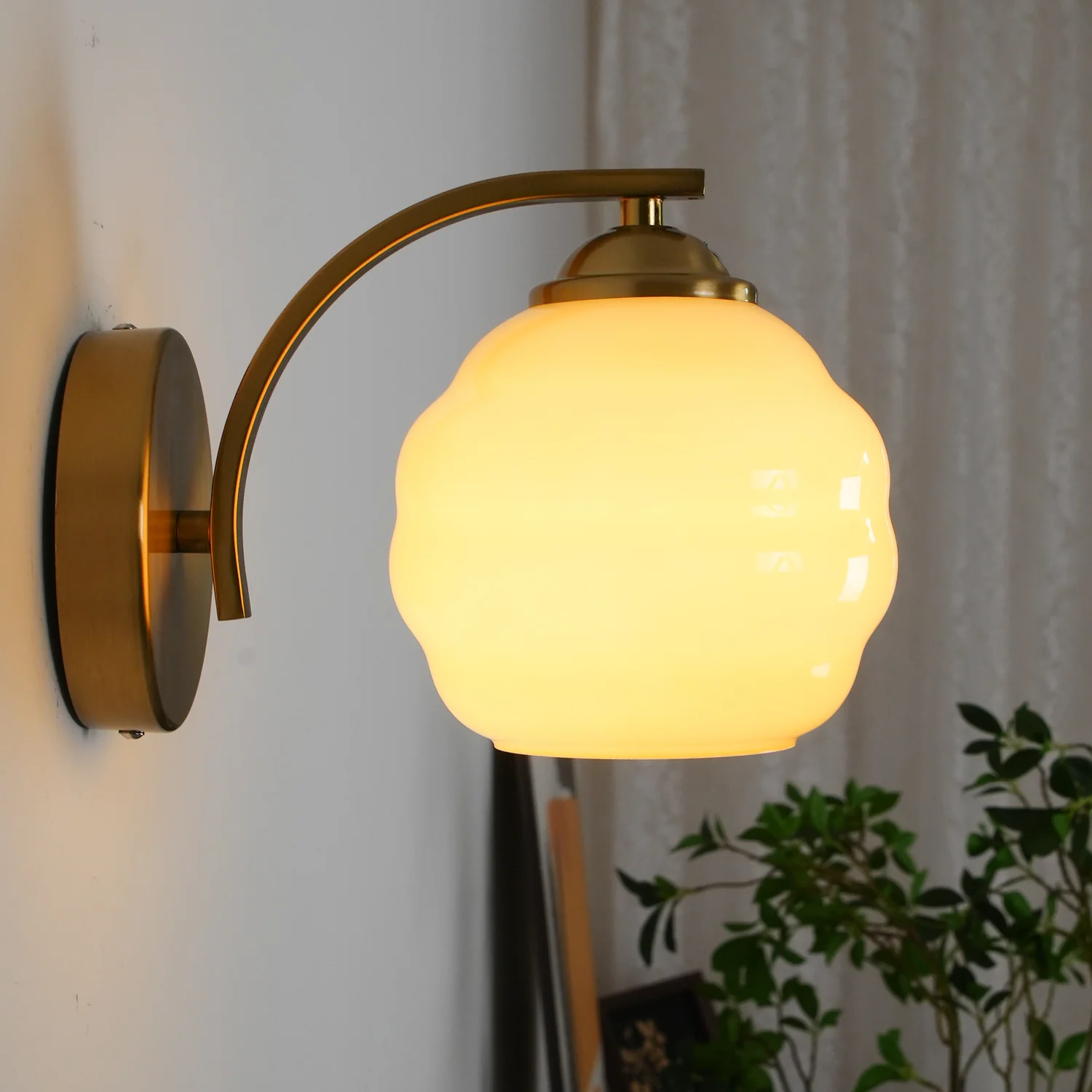 Art Deco Vintage Wall Lamp - Image 37