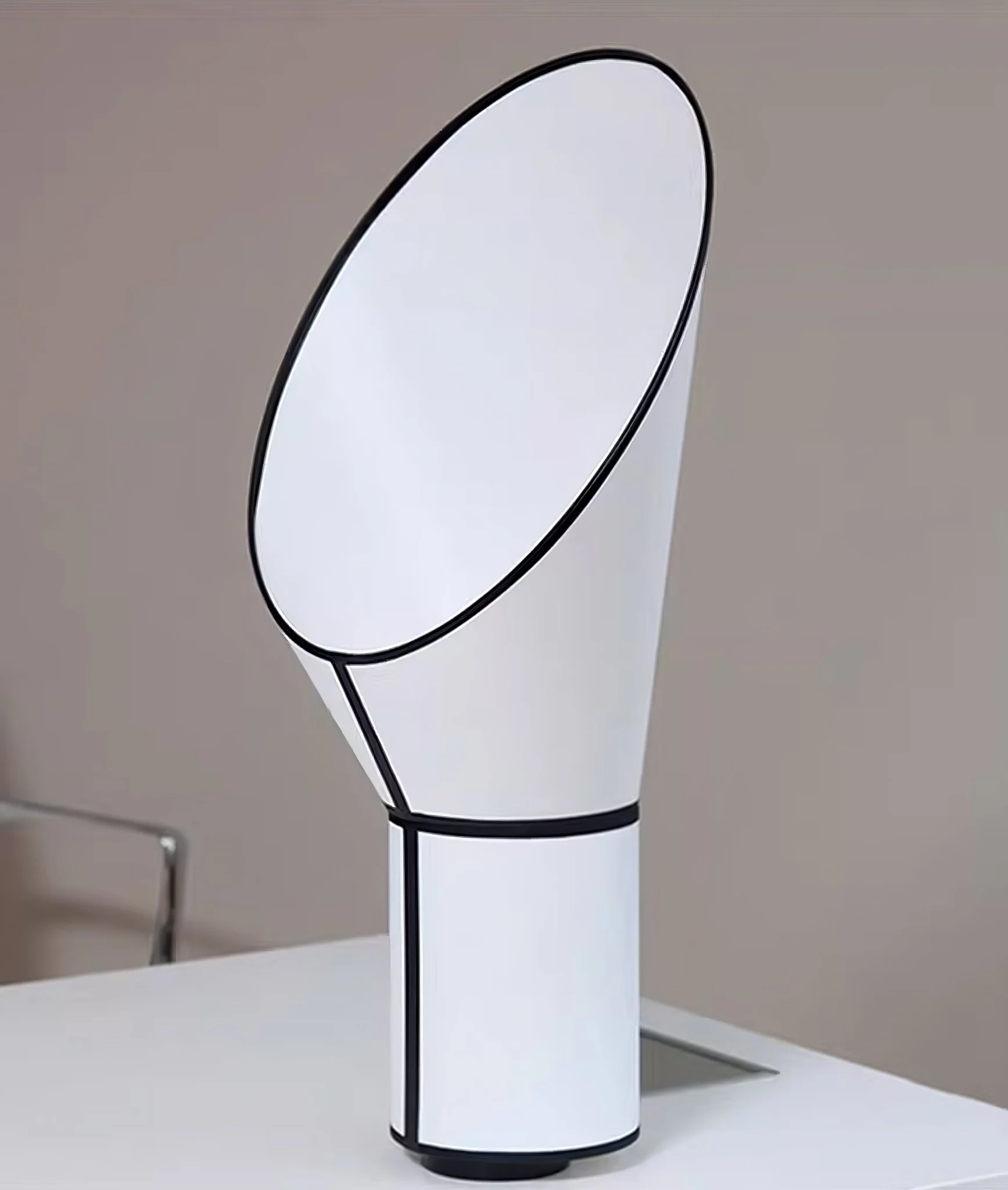 Artful Outline Table Lamp - Image 5