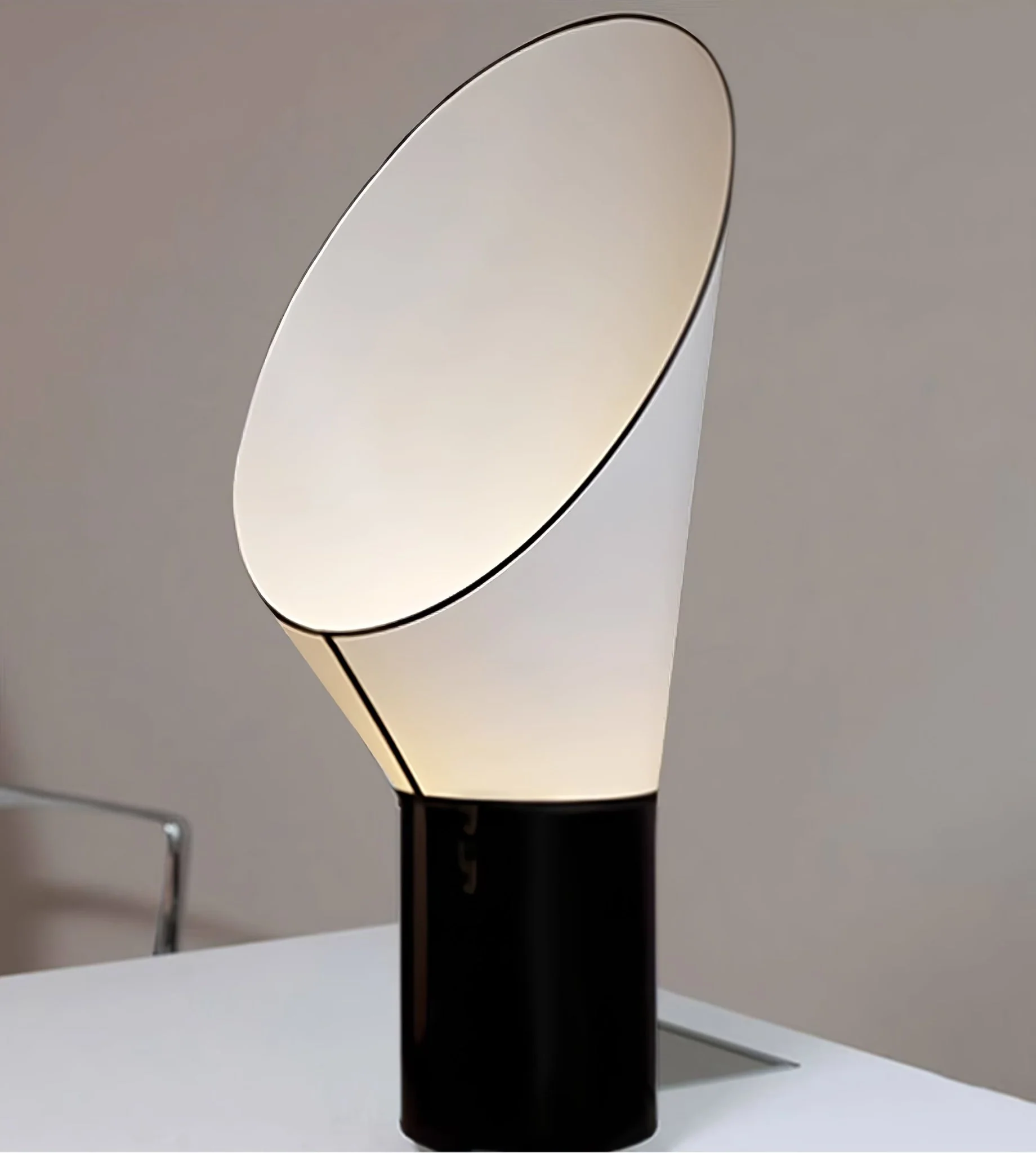 Artful Outline Table Lamp - Image 8