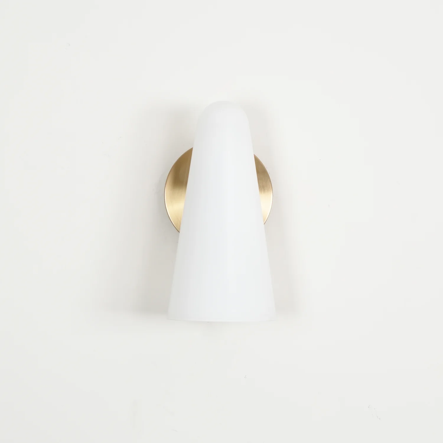 Conical Glass Wall Lamp - Image 49