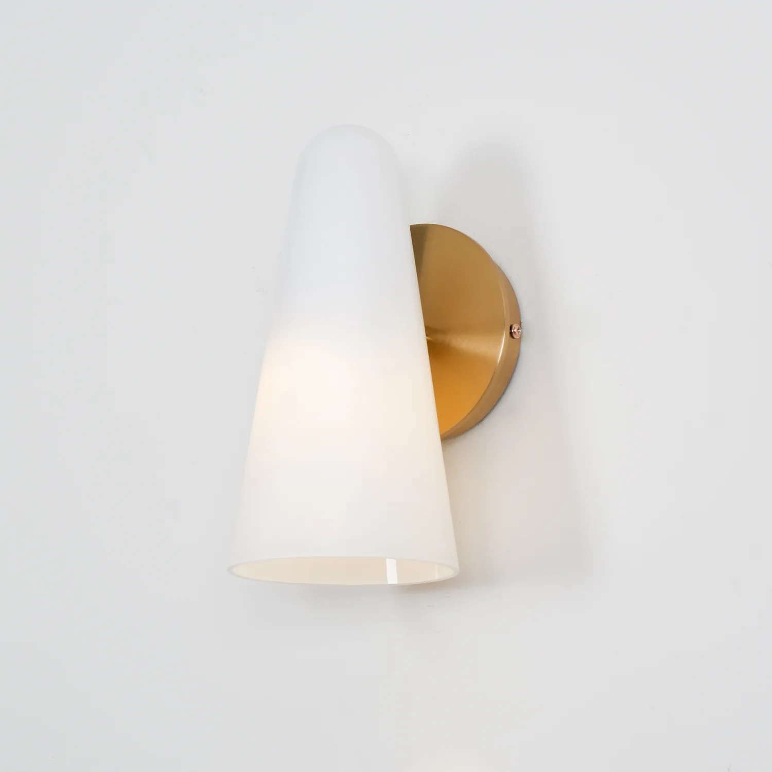 Conical Glass Wall Lamp - Image 50