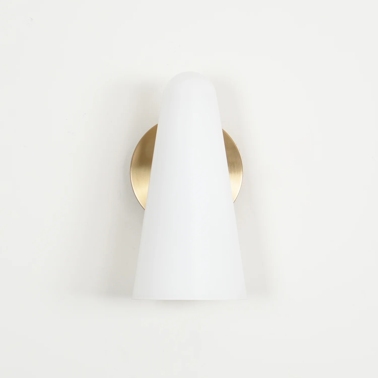 Conical Glass Wall Lamp - Image 52