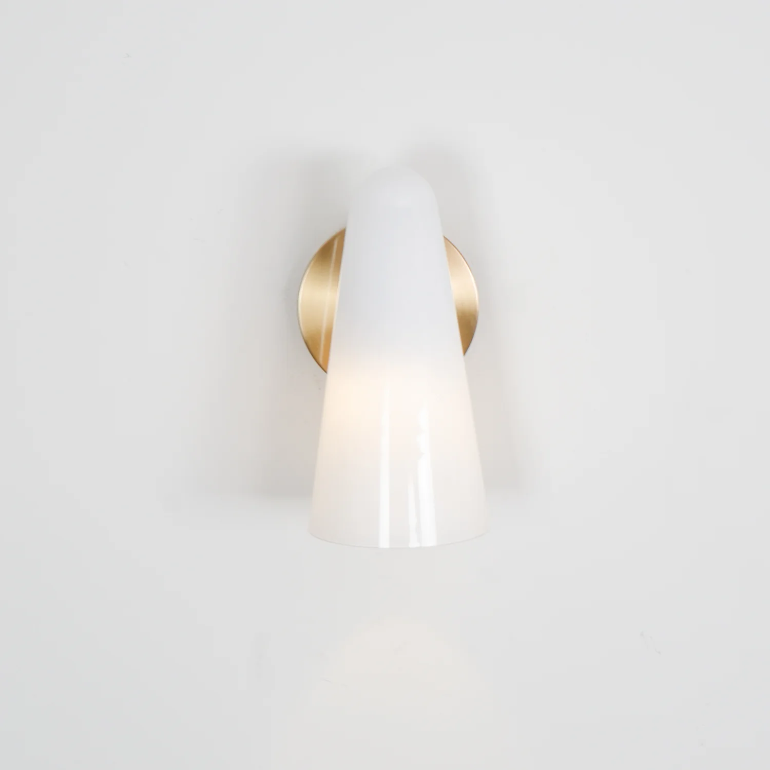 Conical Glass Wall Lamp - Image 54